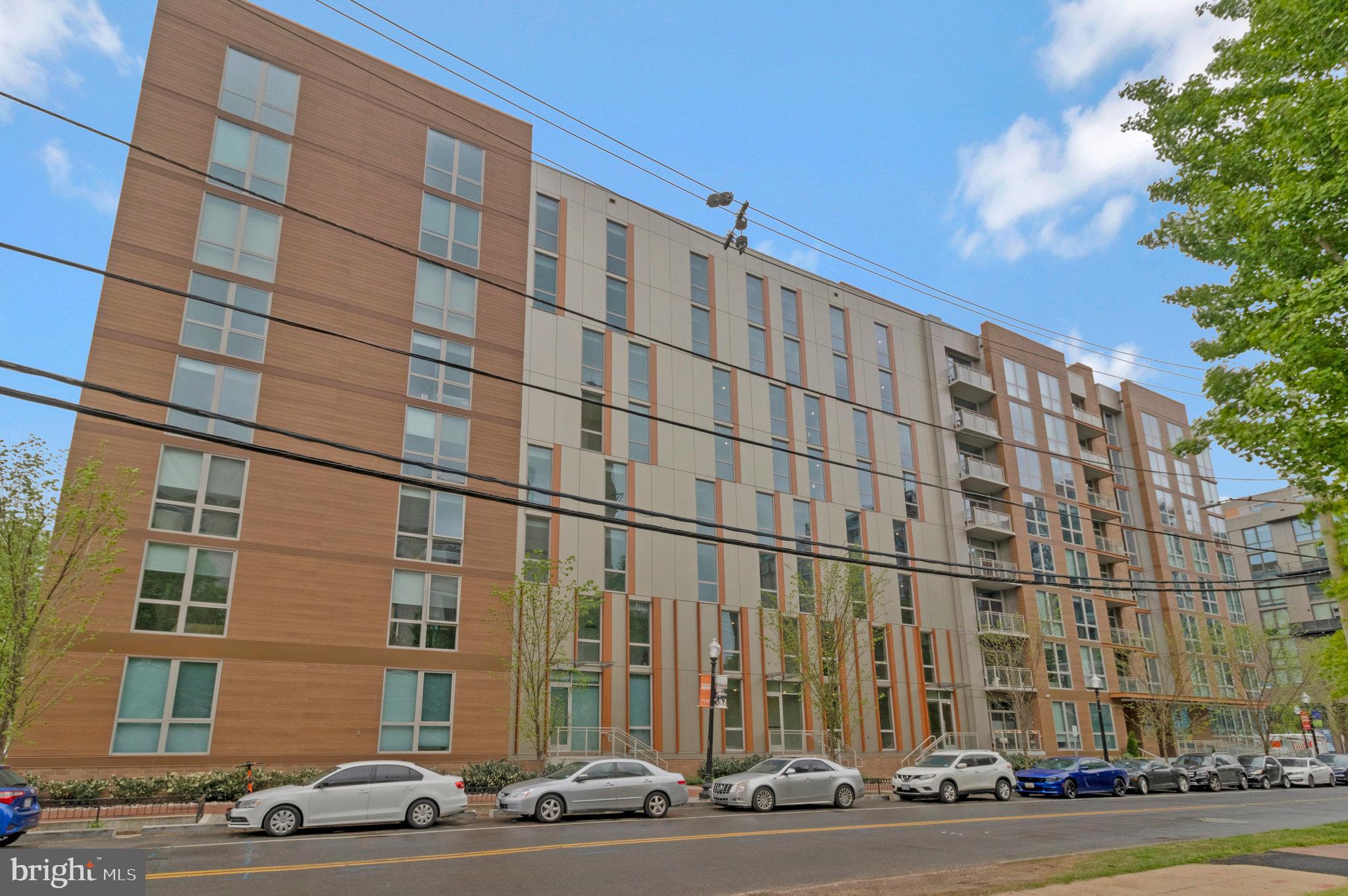 88 V STREET SW 807