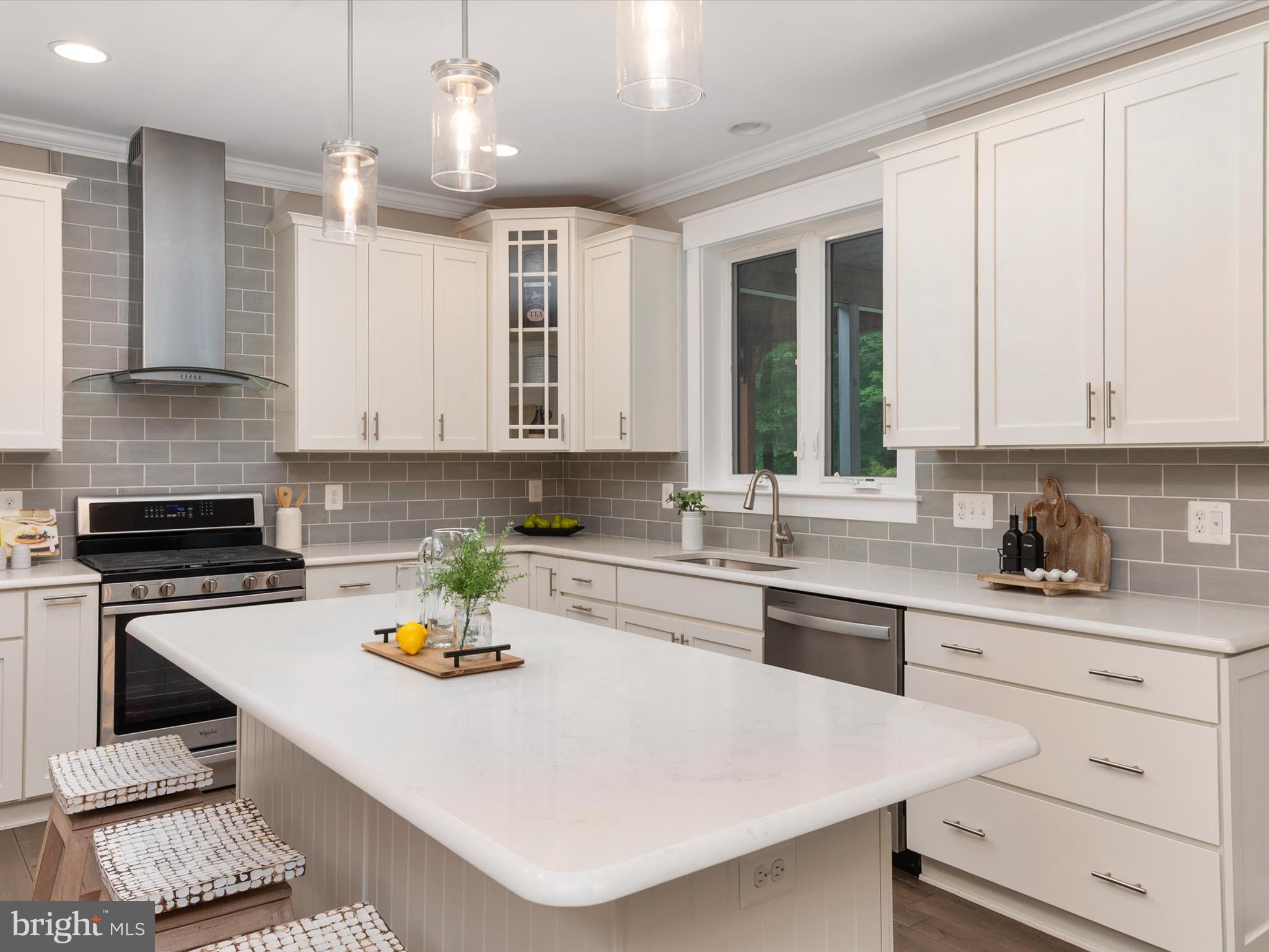 SEVERN LANDING - Residential