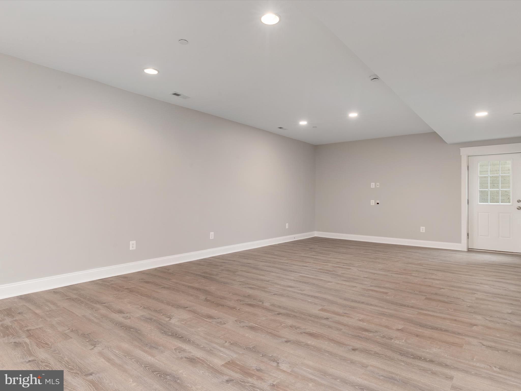 SEVERN LANDING - Residential