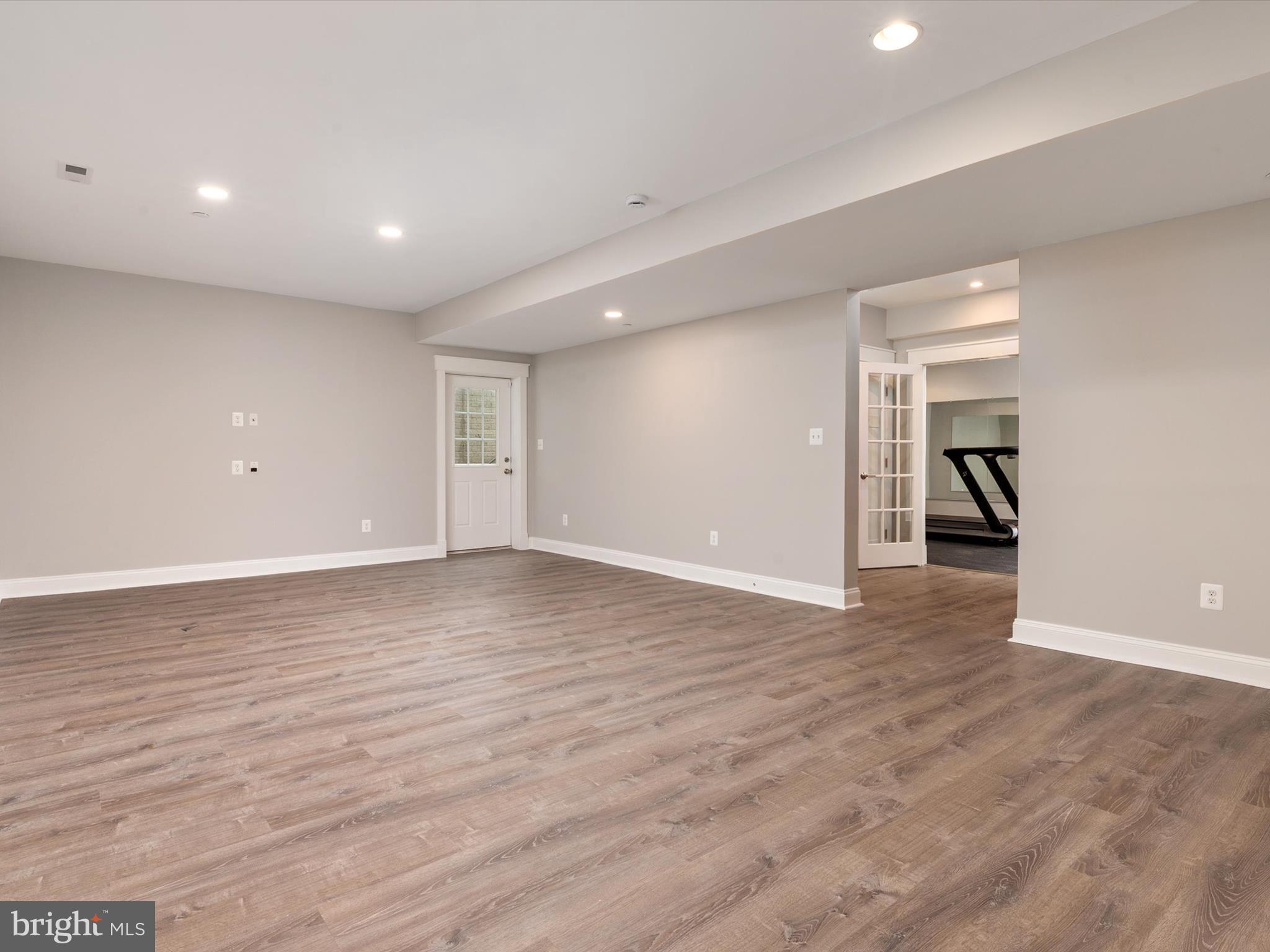 SEVERN LANDING - Residential