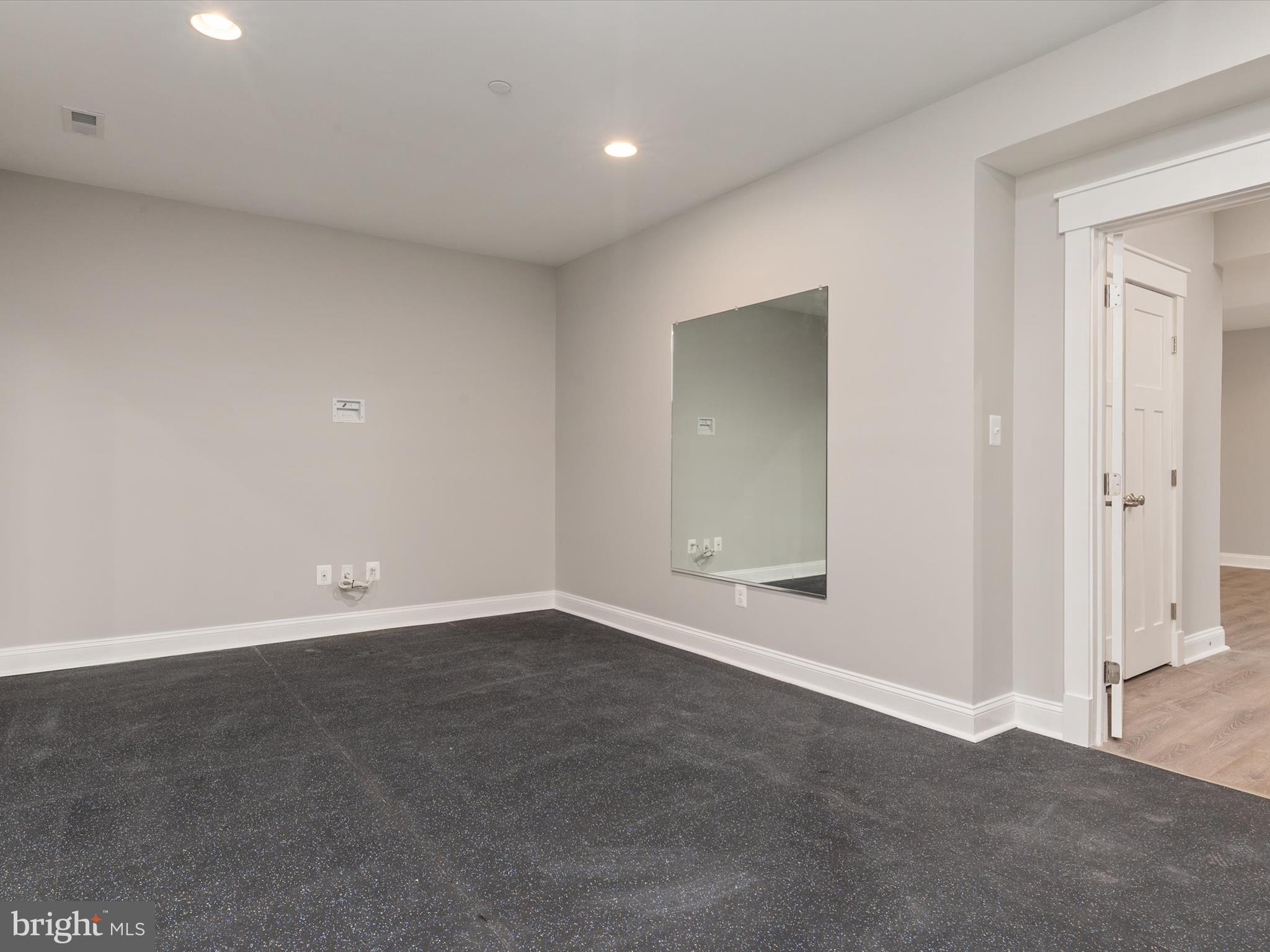 SEVERN LANDING - Residential