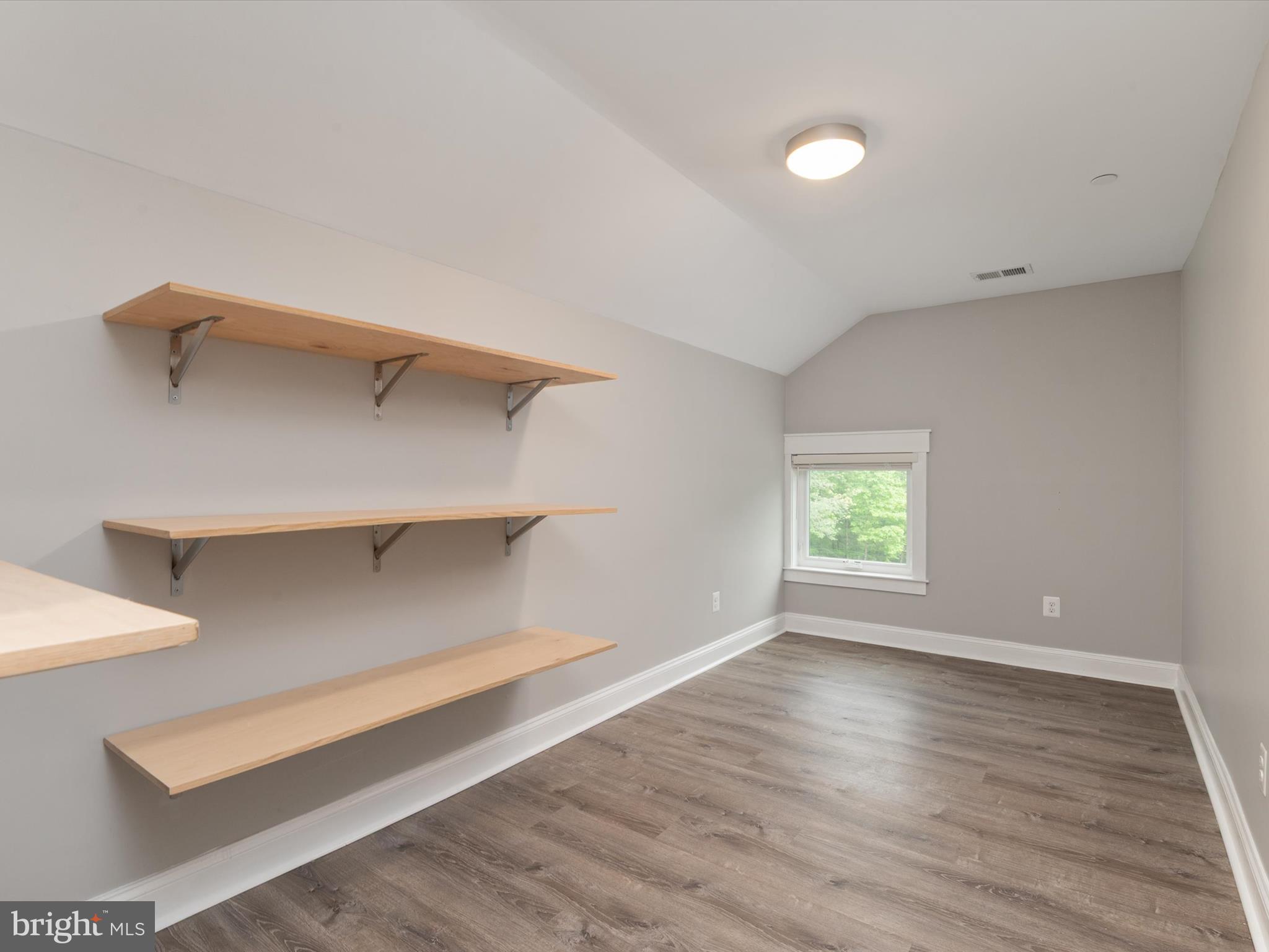 SEVERN LANDING - Residential