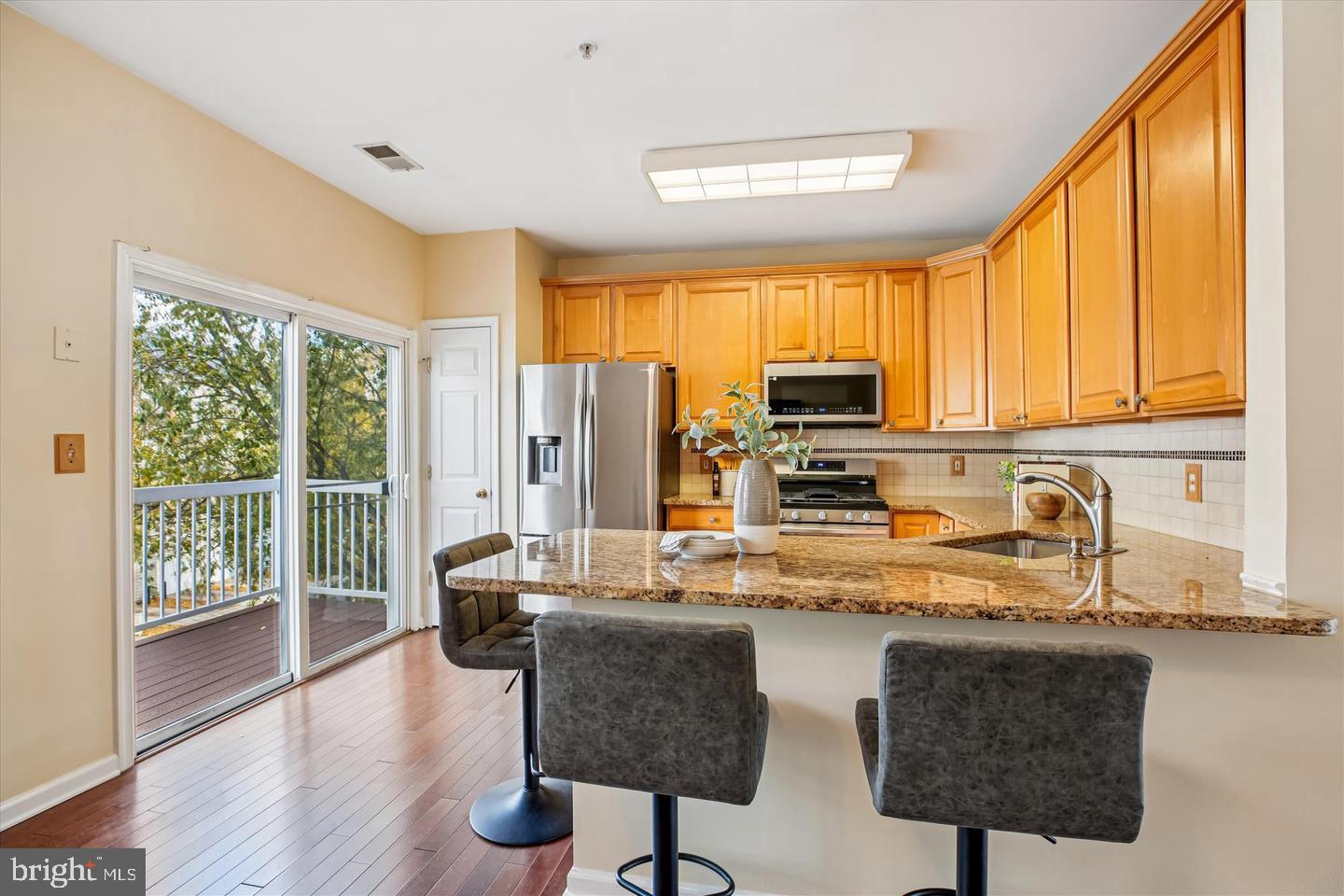 LAKELANDS - Residential Lease