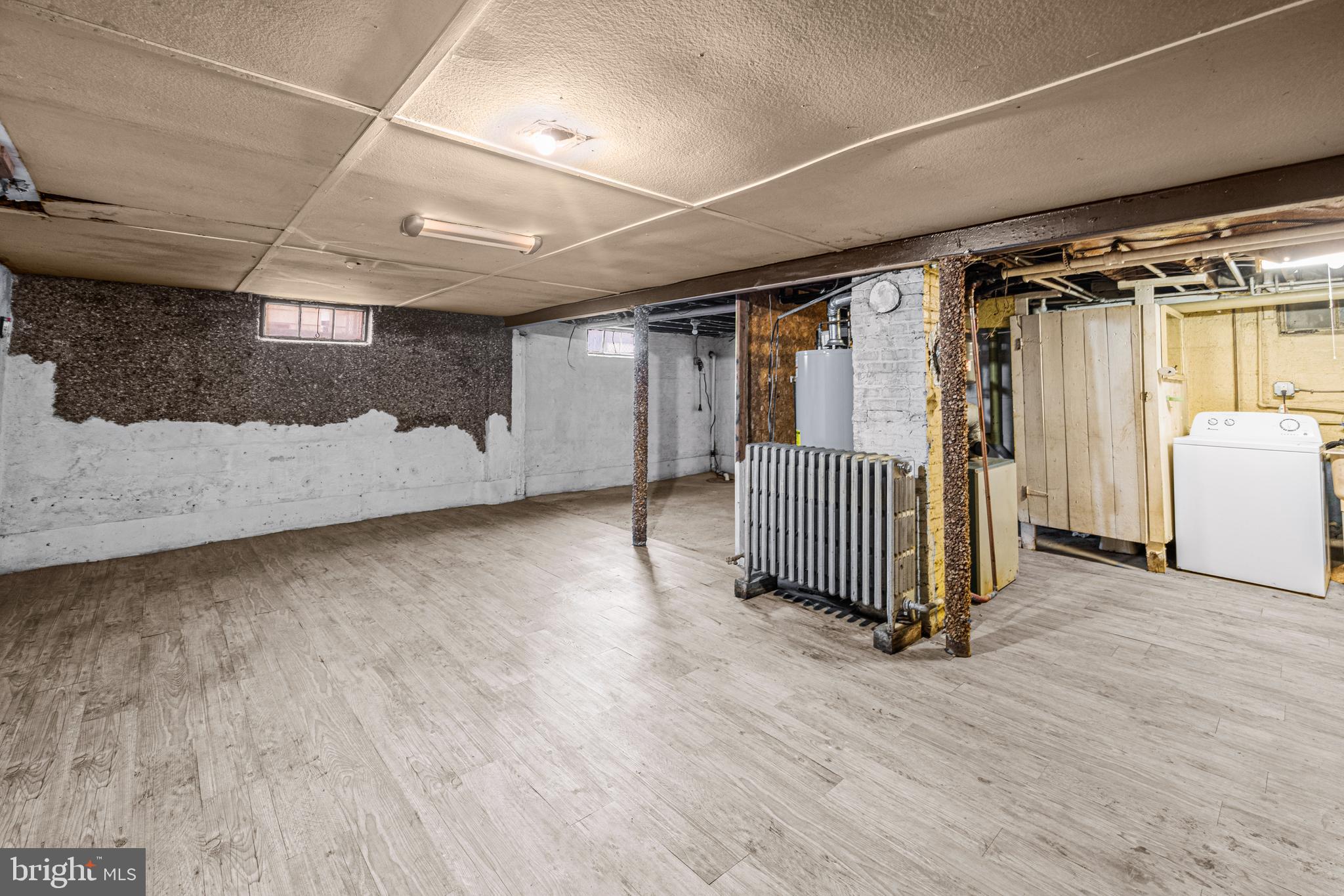 ROCKLEIGH COURT - Residential