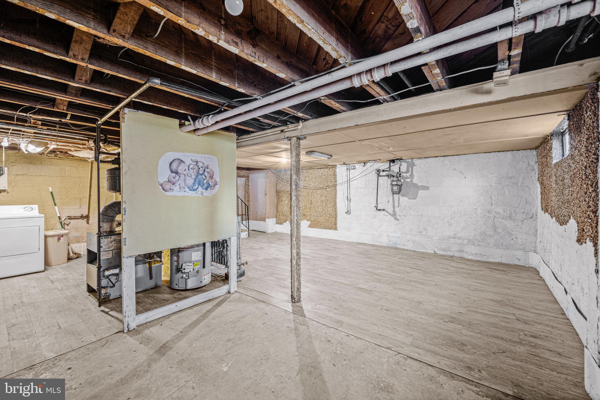 ROCKLEIGH COURT - Residential