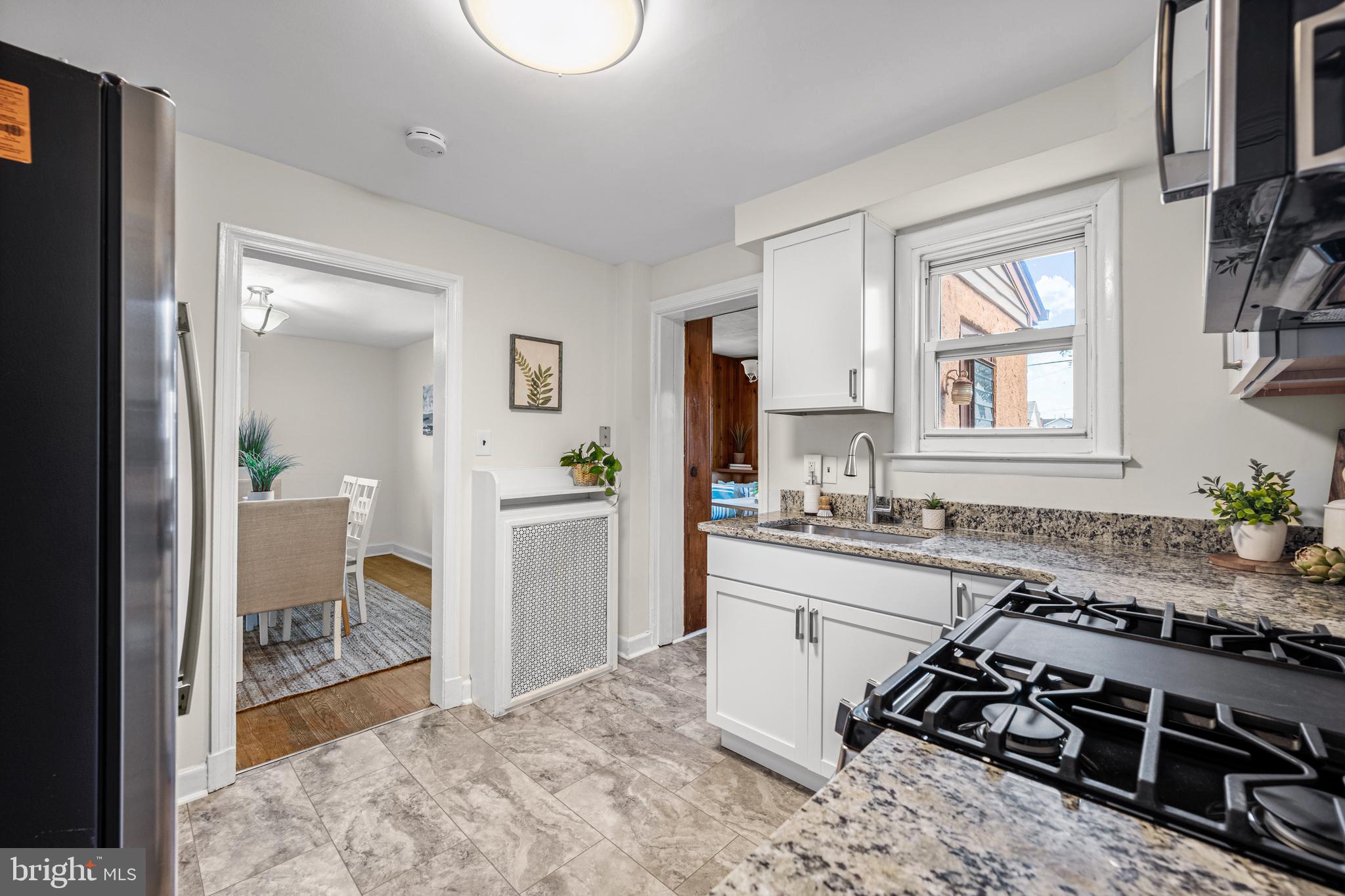 ROCKLEIGH COURT - Residential