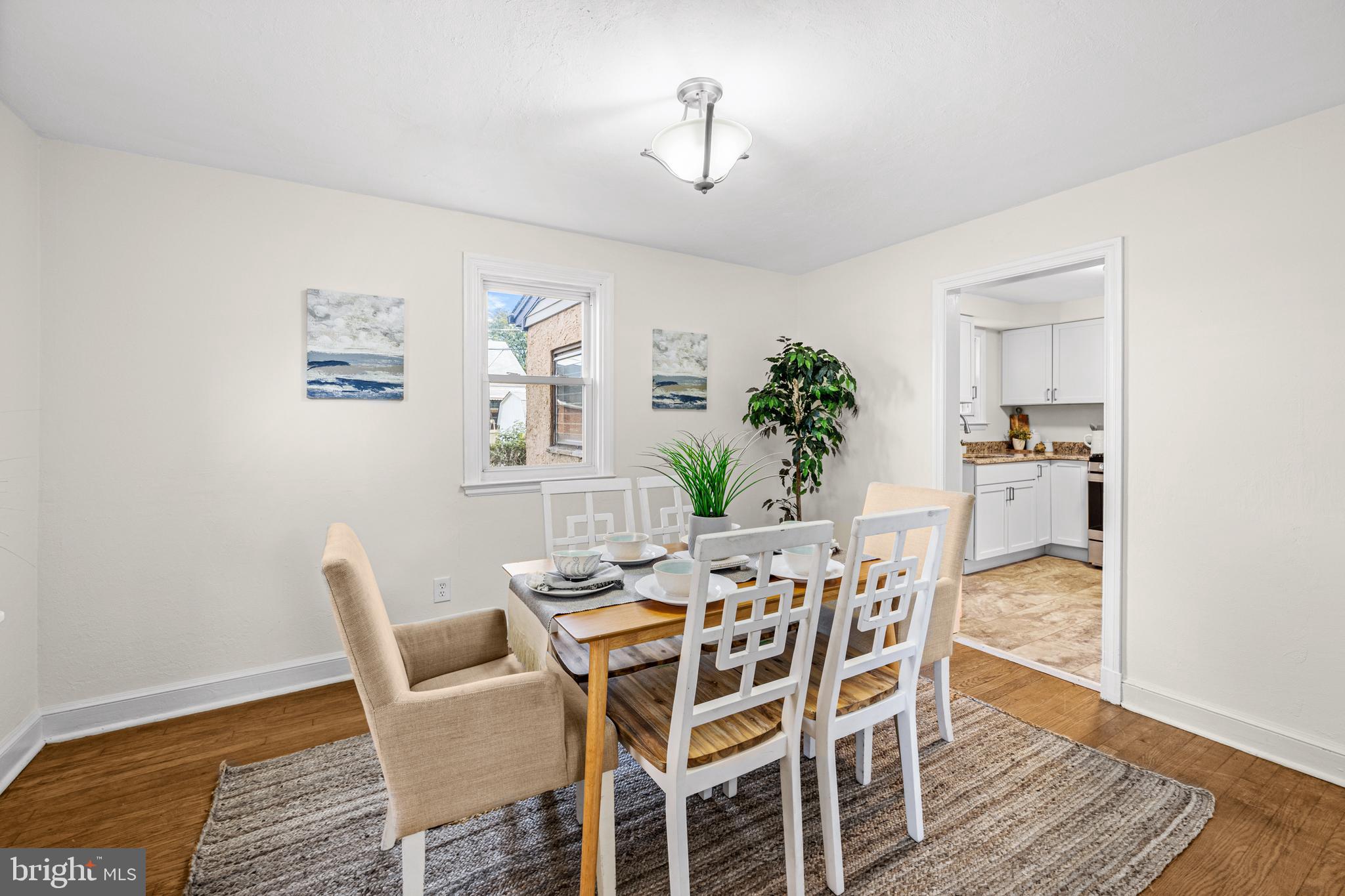 ROCKLEIGH COURT - Residential