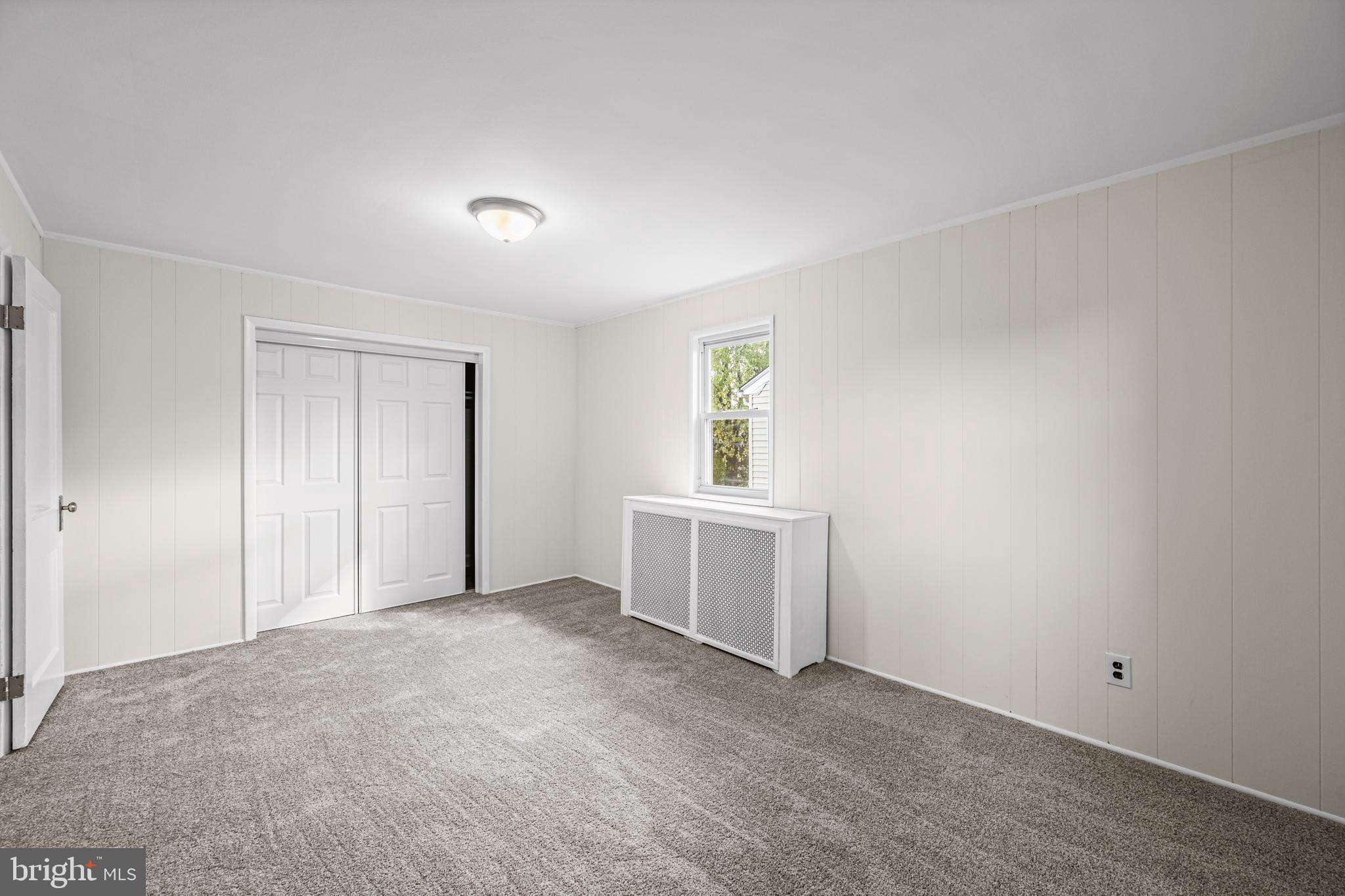 ROCKLEIGH COURT - Residential