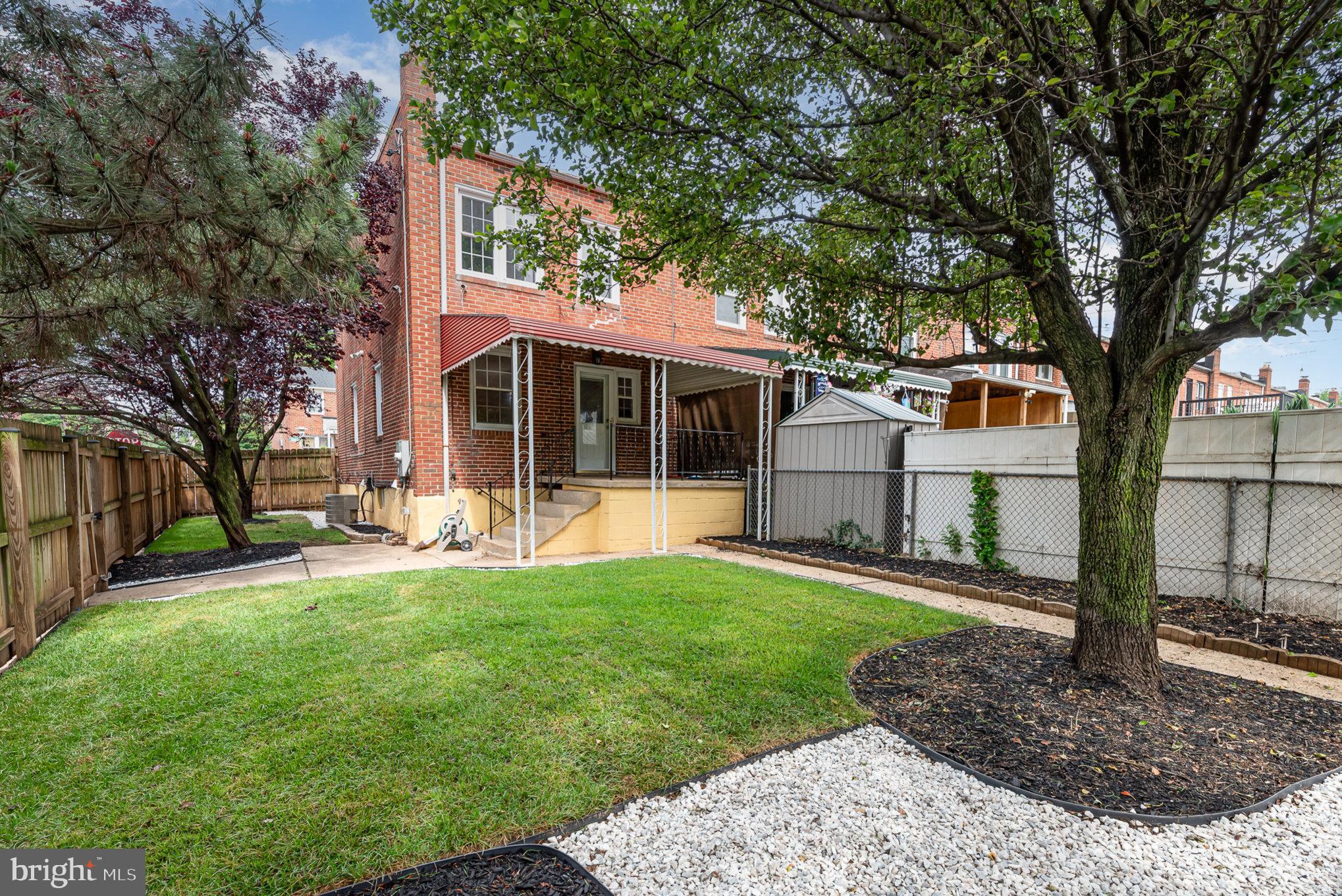 GREEKTOWN - Residential