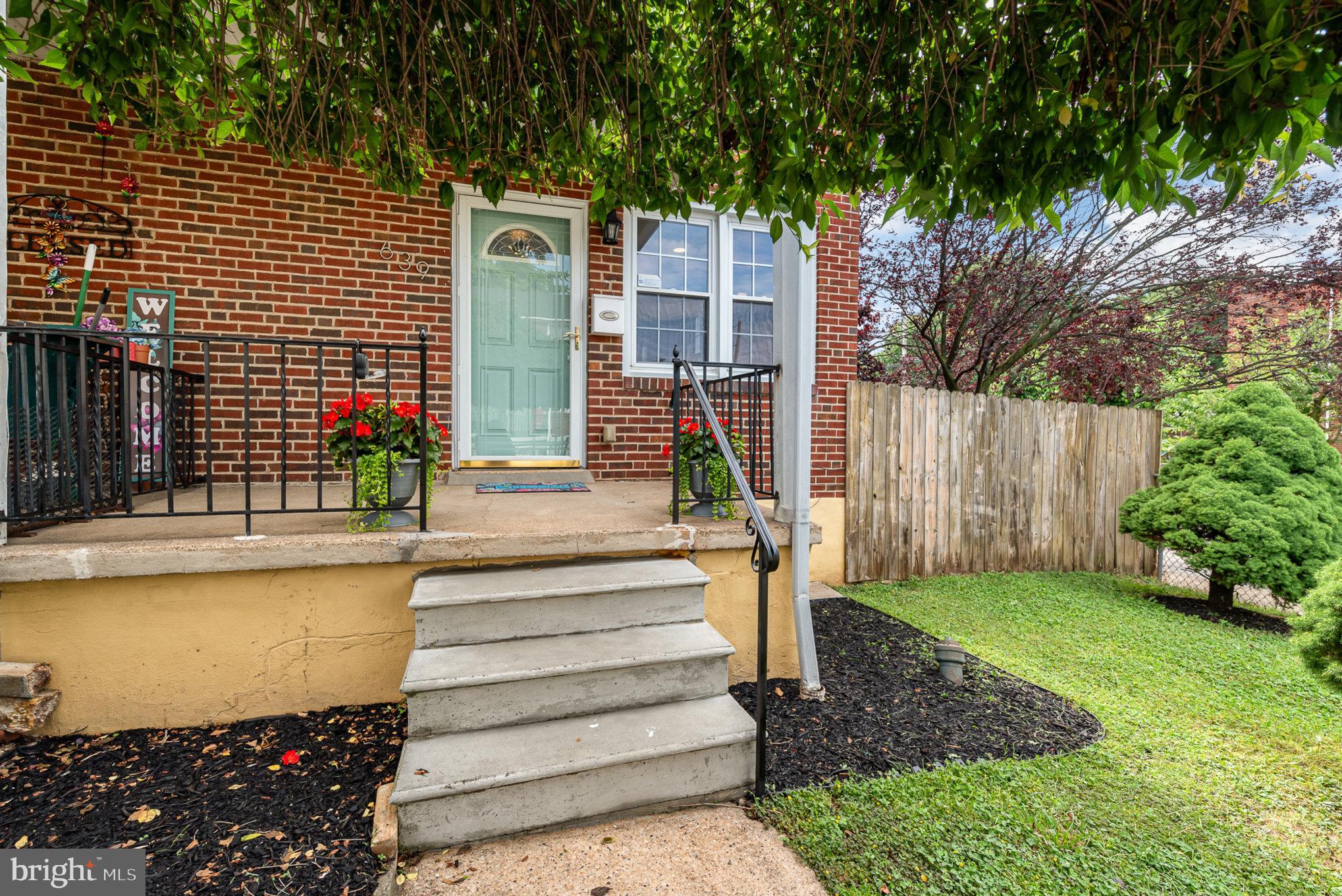 GREEKTOWN - Residential