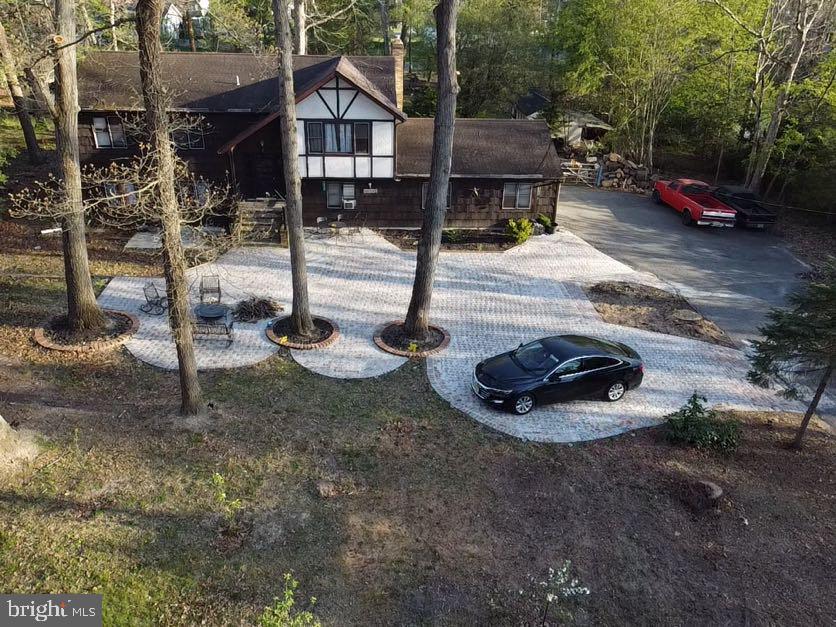 83 OAKLAND DRIVE
