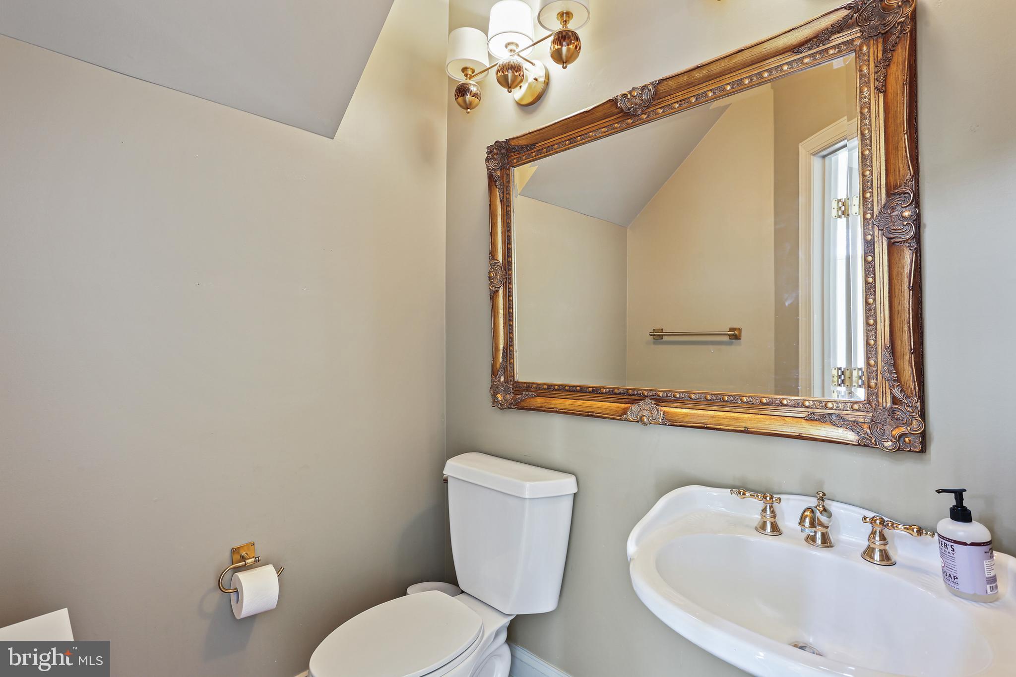 FOX VALLEY ESTATES - Residential