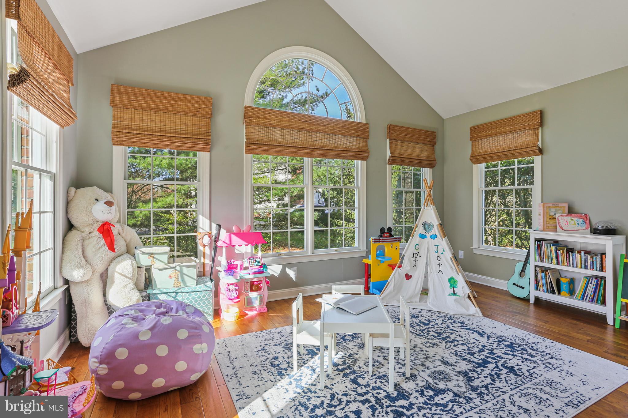 FOX VALLEY ESTATES - Residential