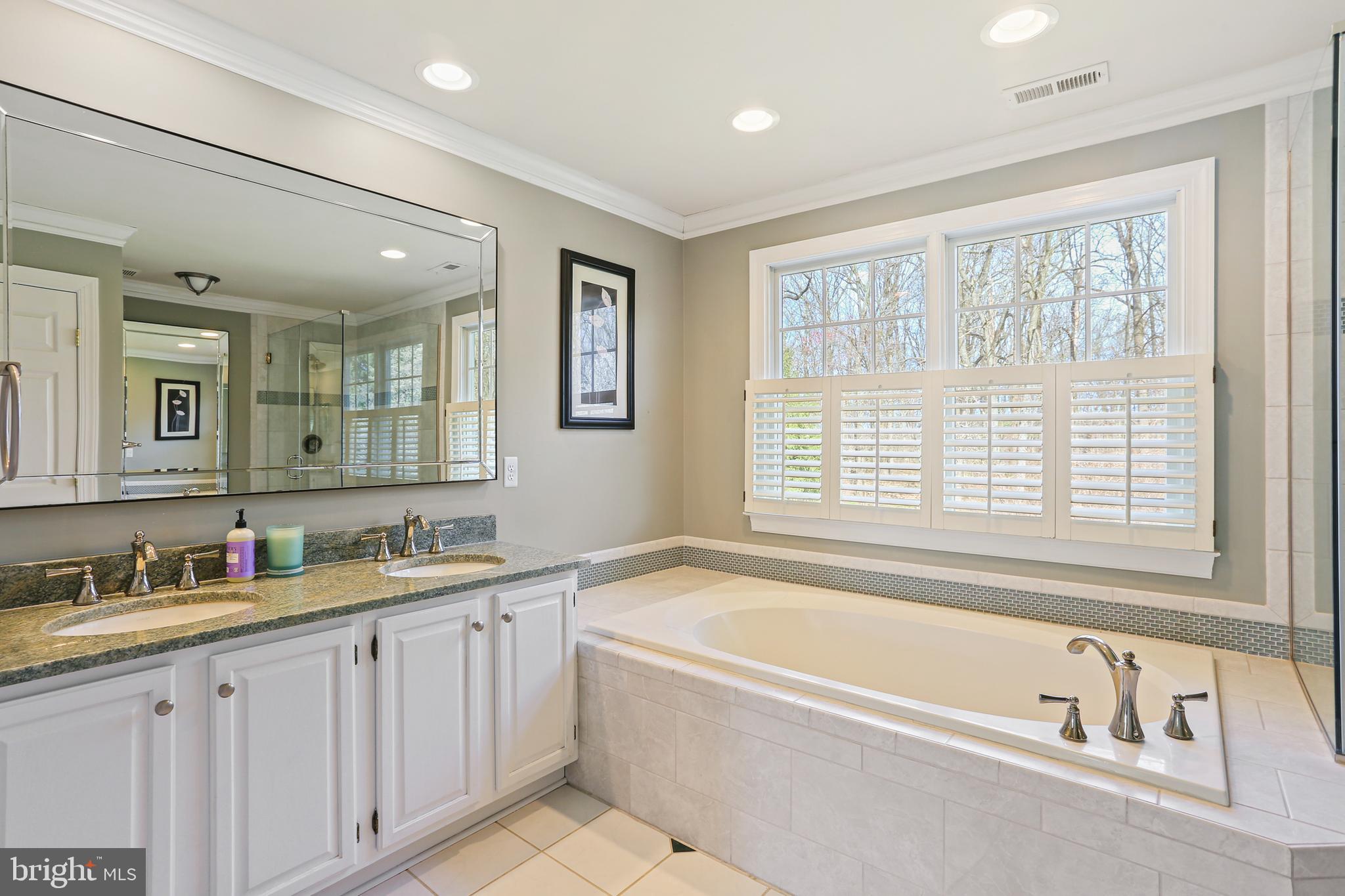 FOX VALLEY ESTATES - Residential