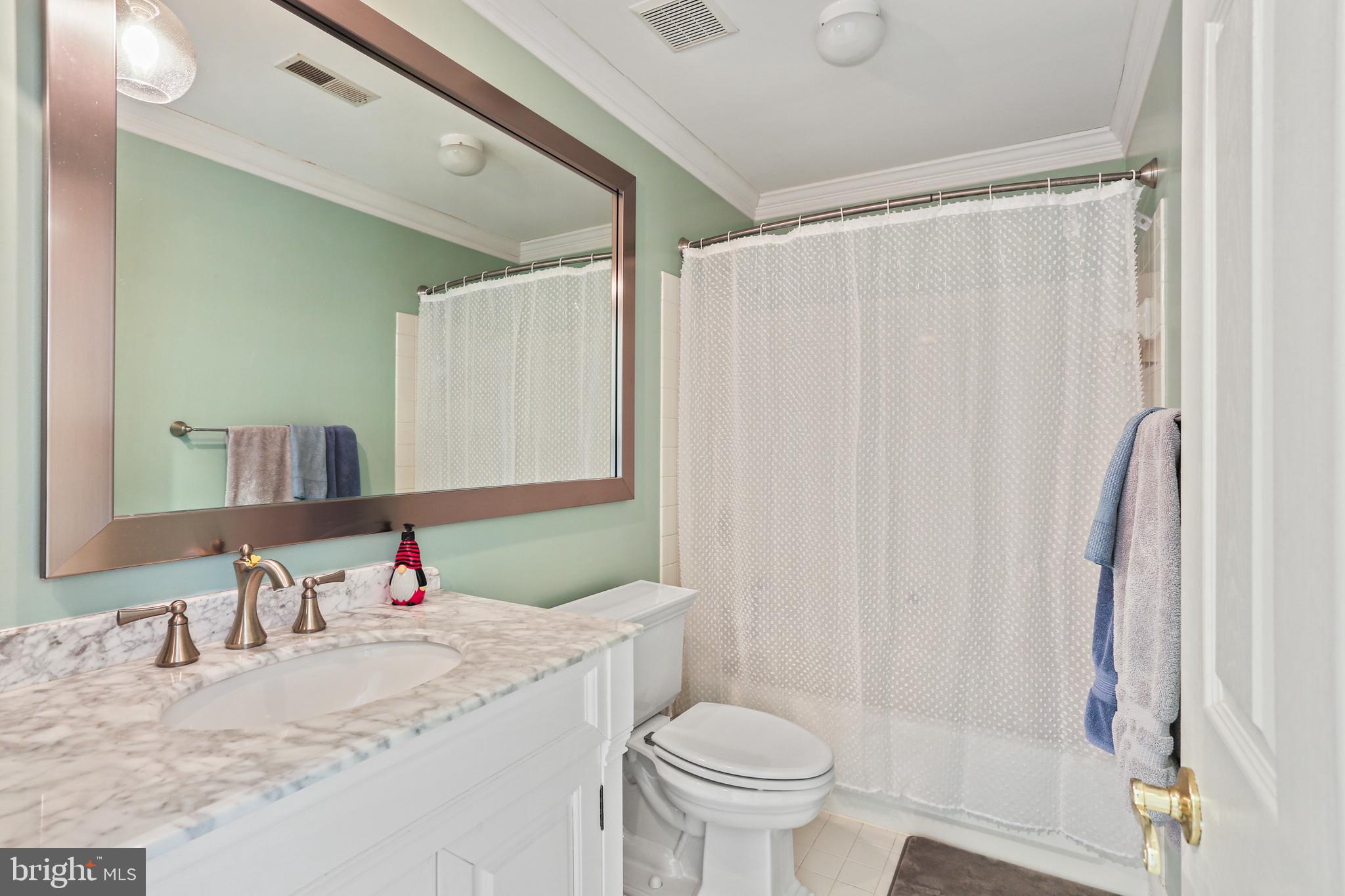 FOX VALLEY ESTATES - Residential