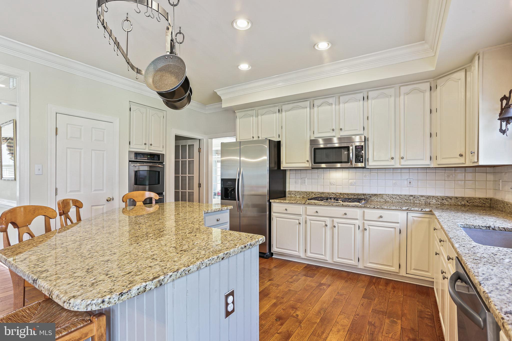 FOX VALLEY ESTATES - Residential