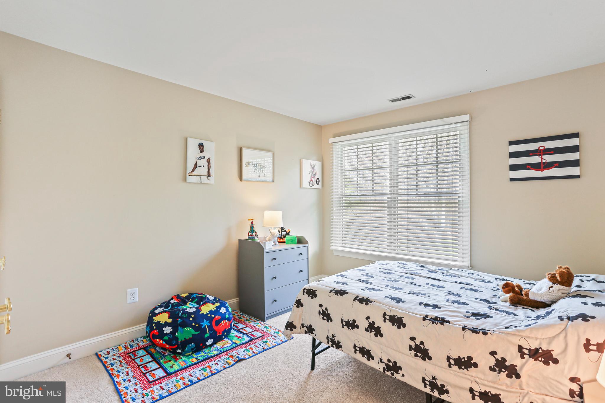 FOX VALLEY ESTATES - Residential