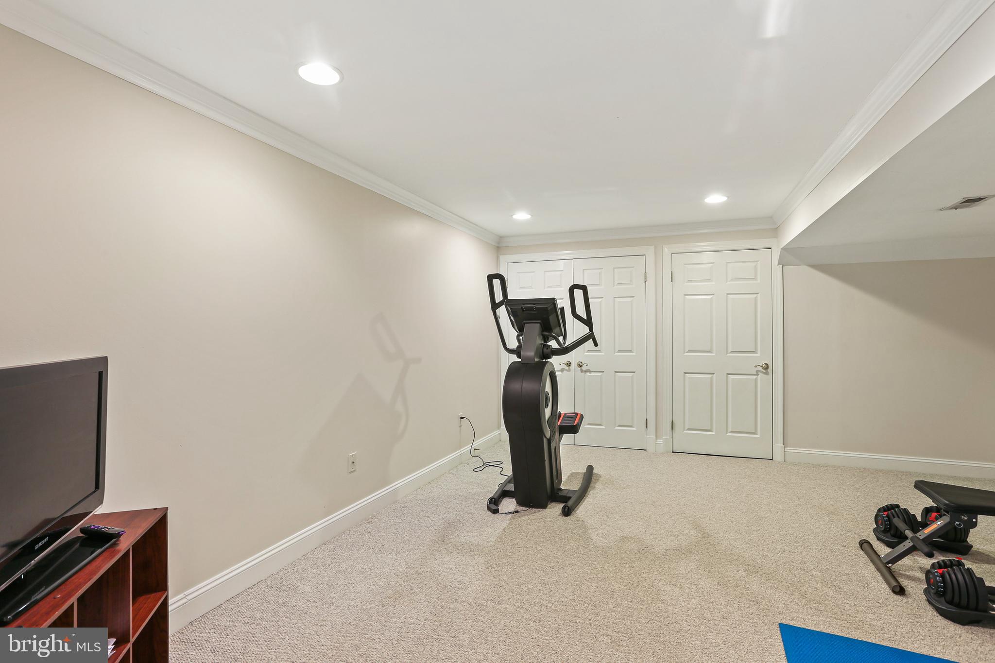 FOX VALLEY ESTATES - Residential