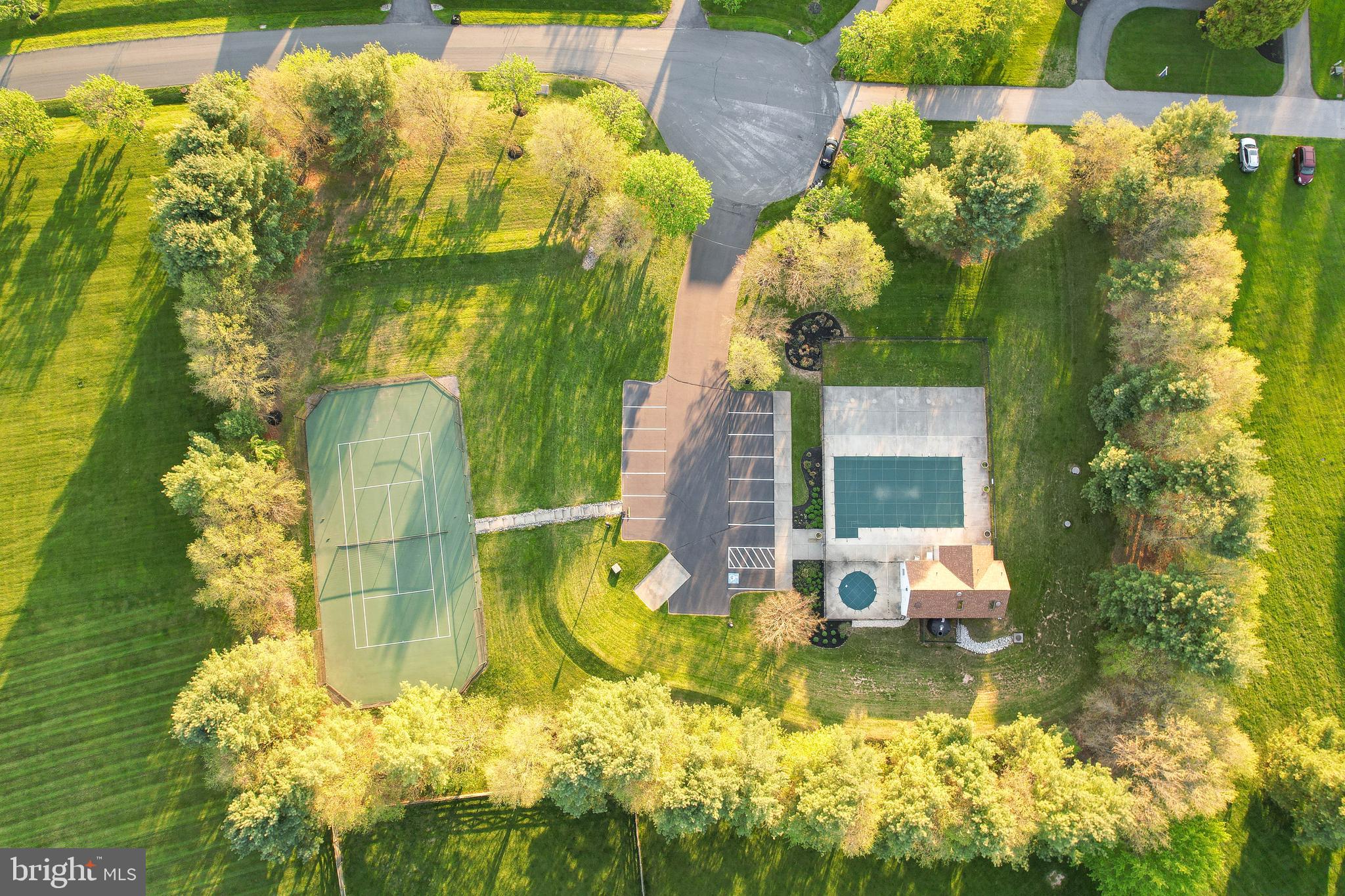 FOX VALLEY ESTATES - Residential