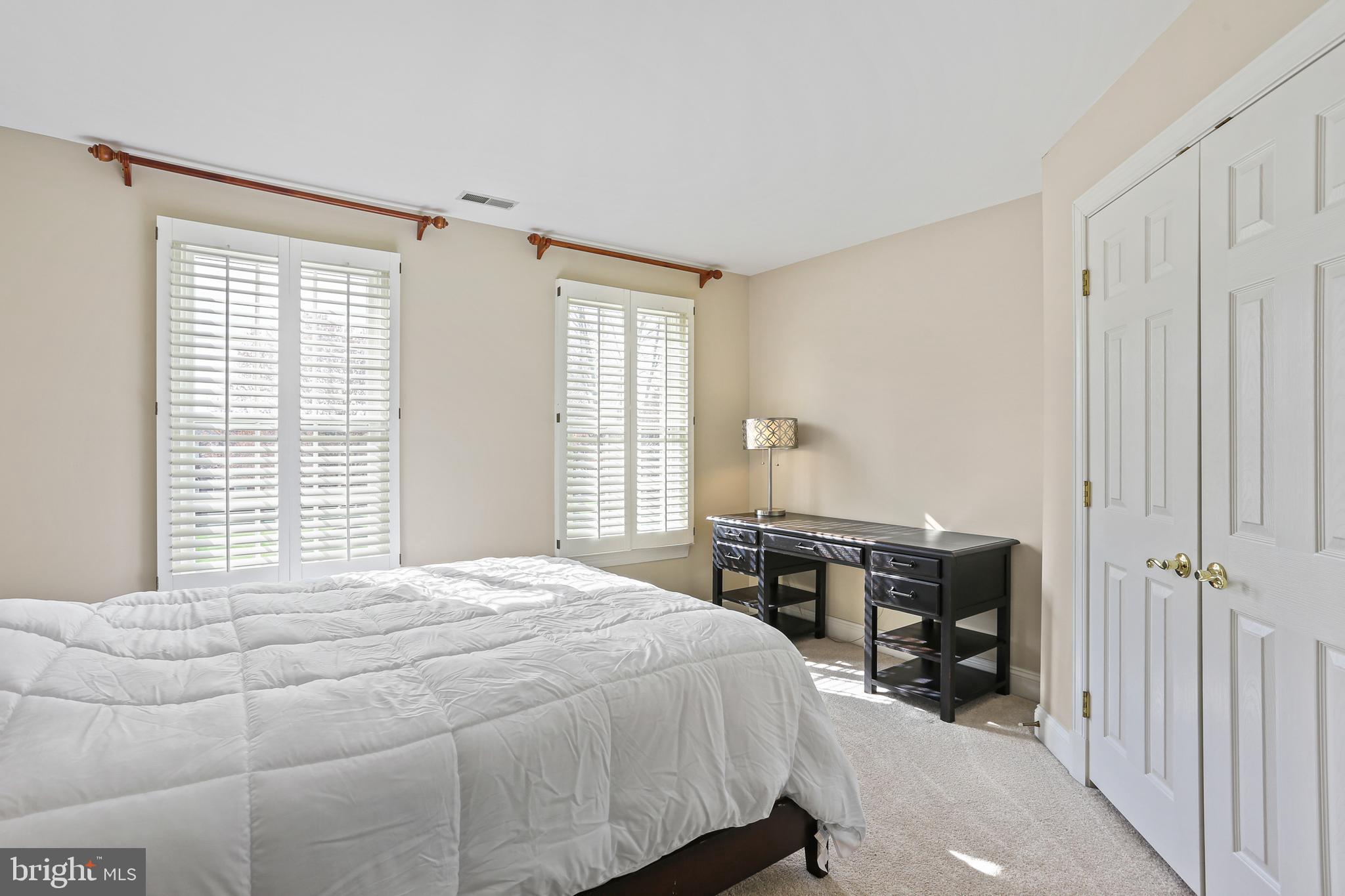 FOX VALLEY ESTATES - Residential