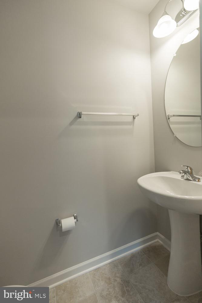 SNOWDEN BRIDGE - Residential Lease