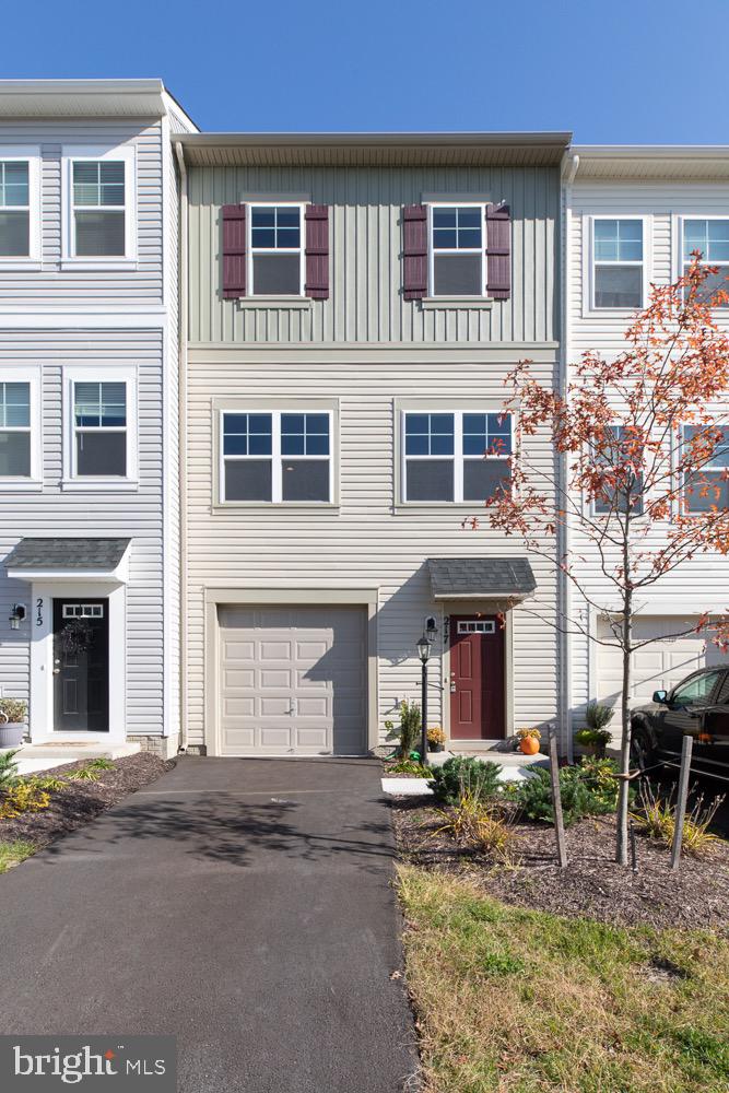 SNOWDEN BRIDGE - Residential Lease