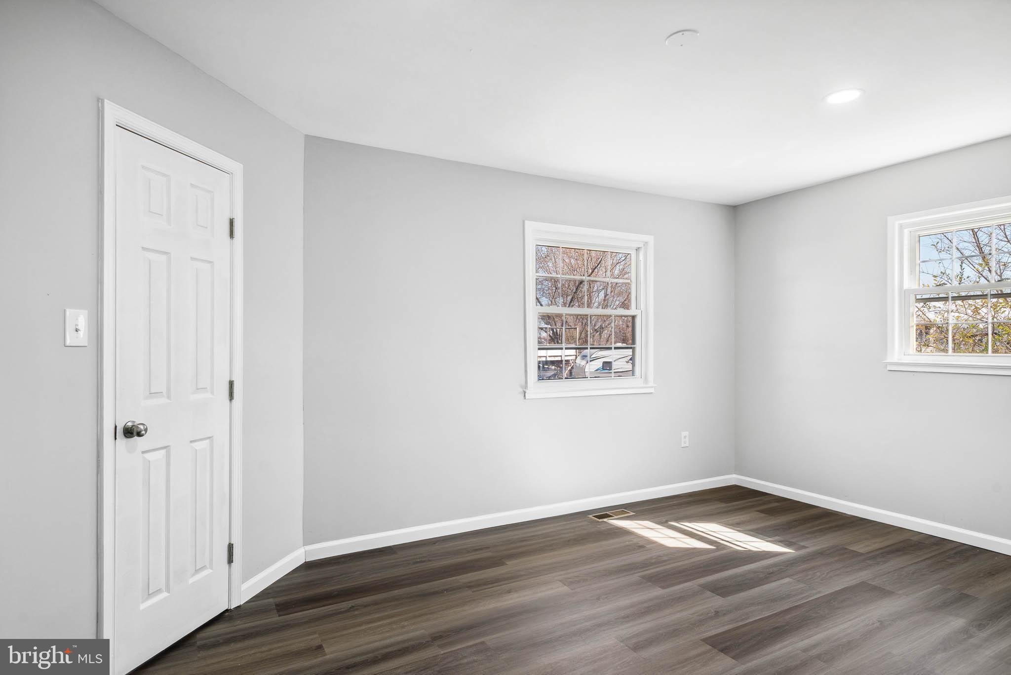 DALE CITY - Residential