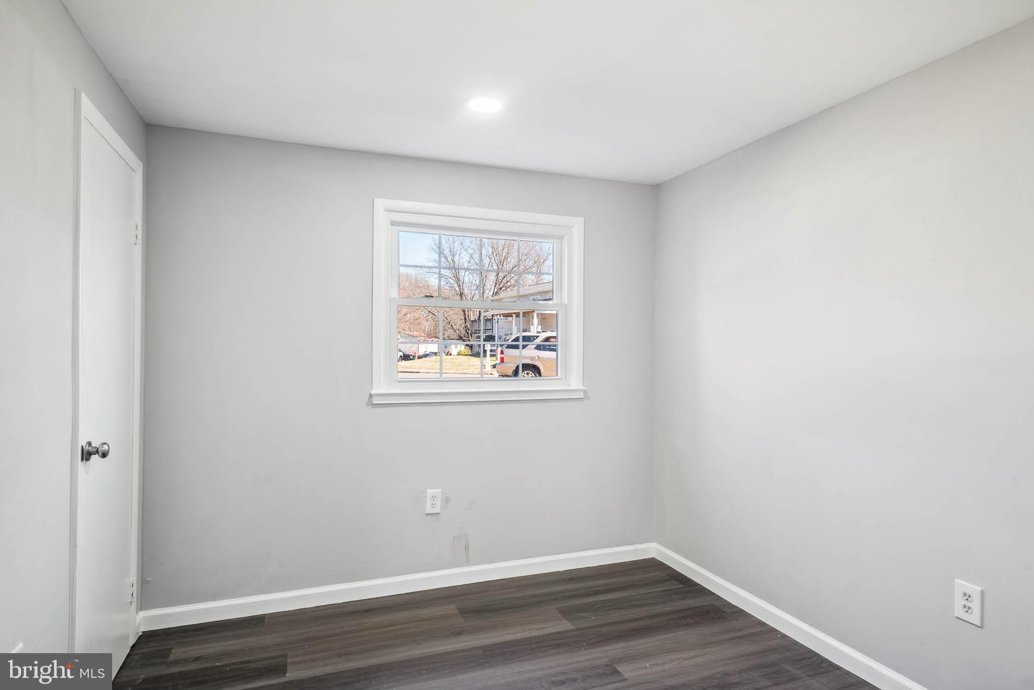 DALE CITY - Residential