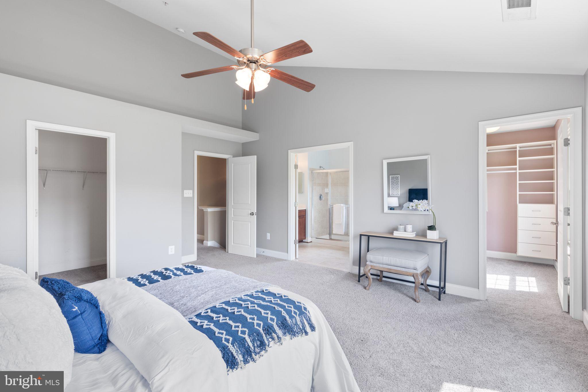 GATEWAY OVERLOOK - Residential