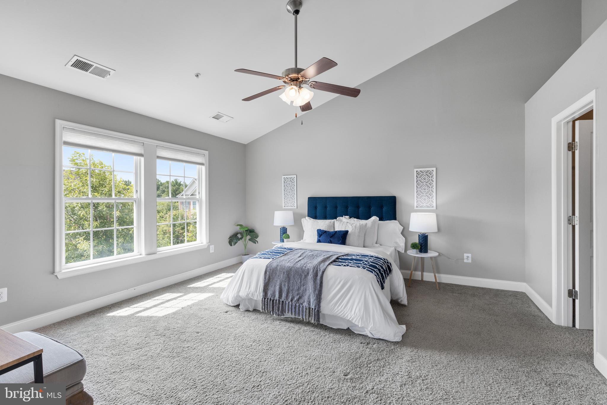 GATEWAY OVERLOOK - Residential