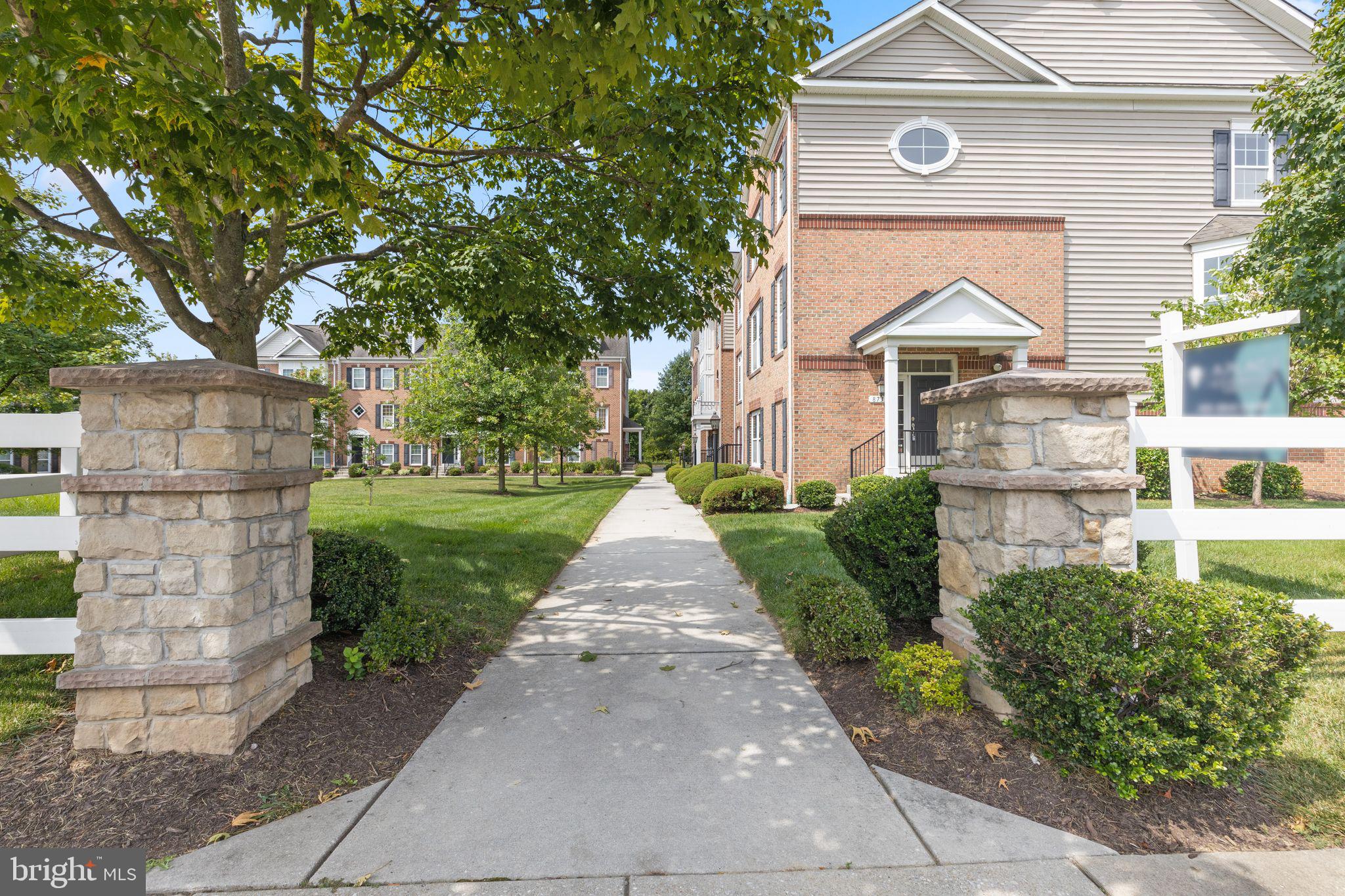 GATEWAY OVERLOOK - Residential