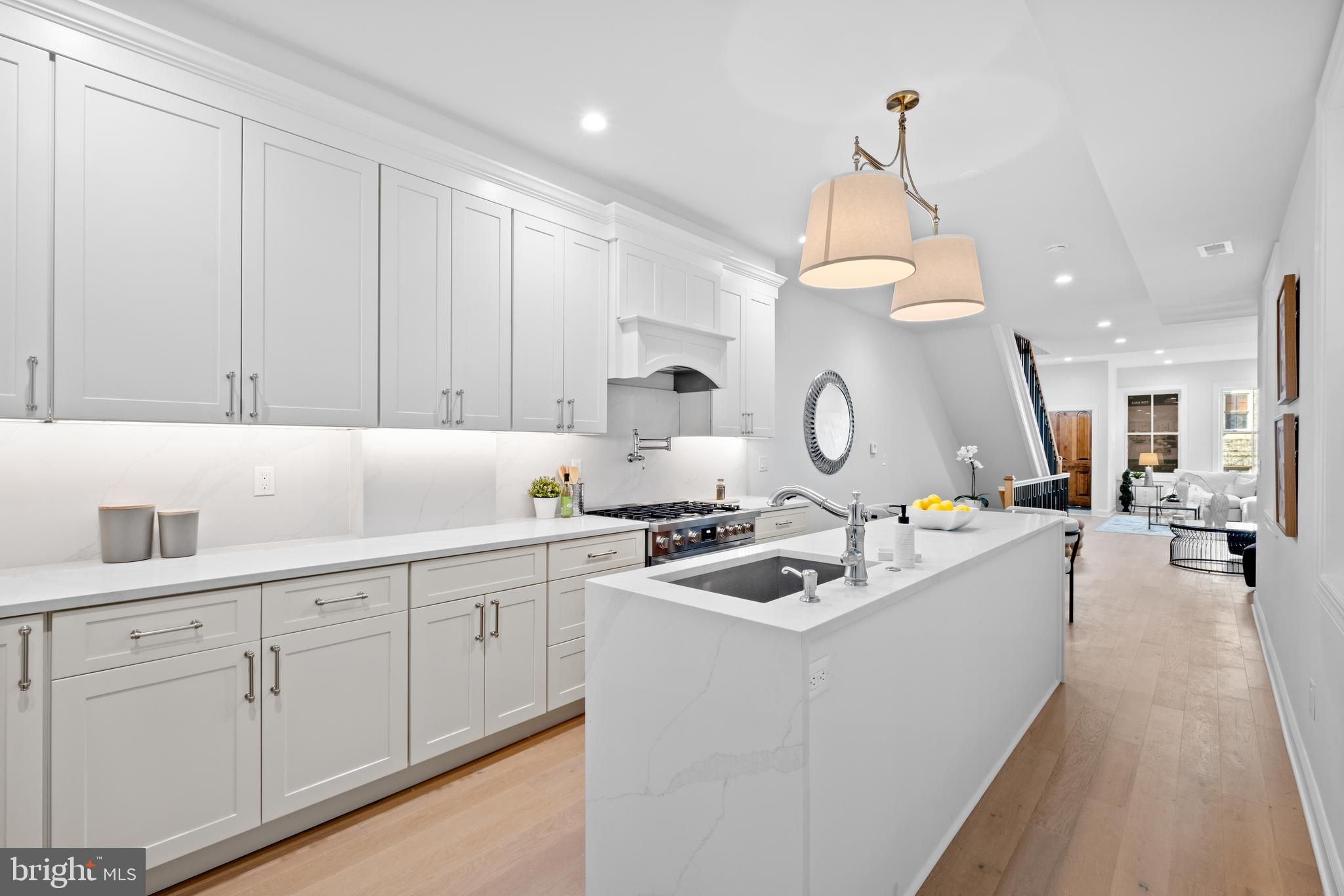 ART MUSEUM AREA - Residential