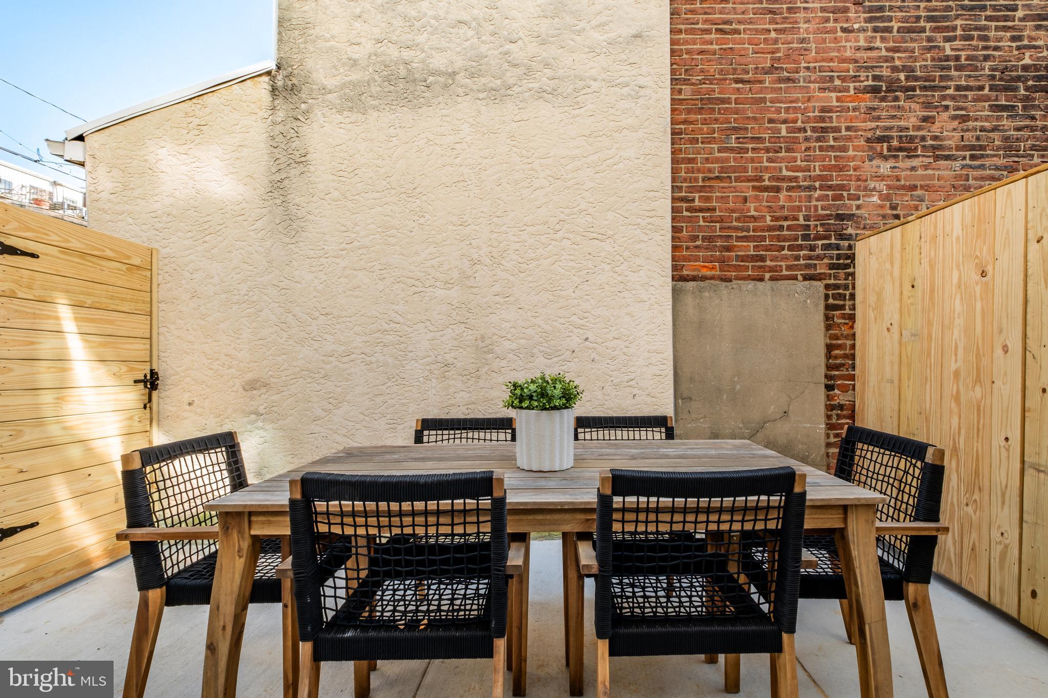 ART MUSEUM AREA - Residential