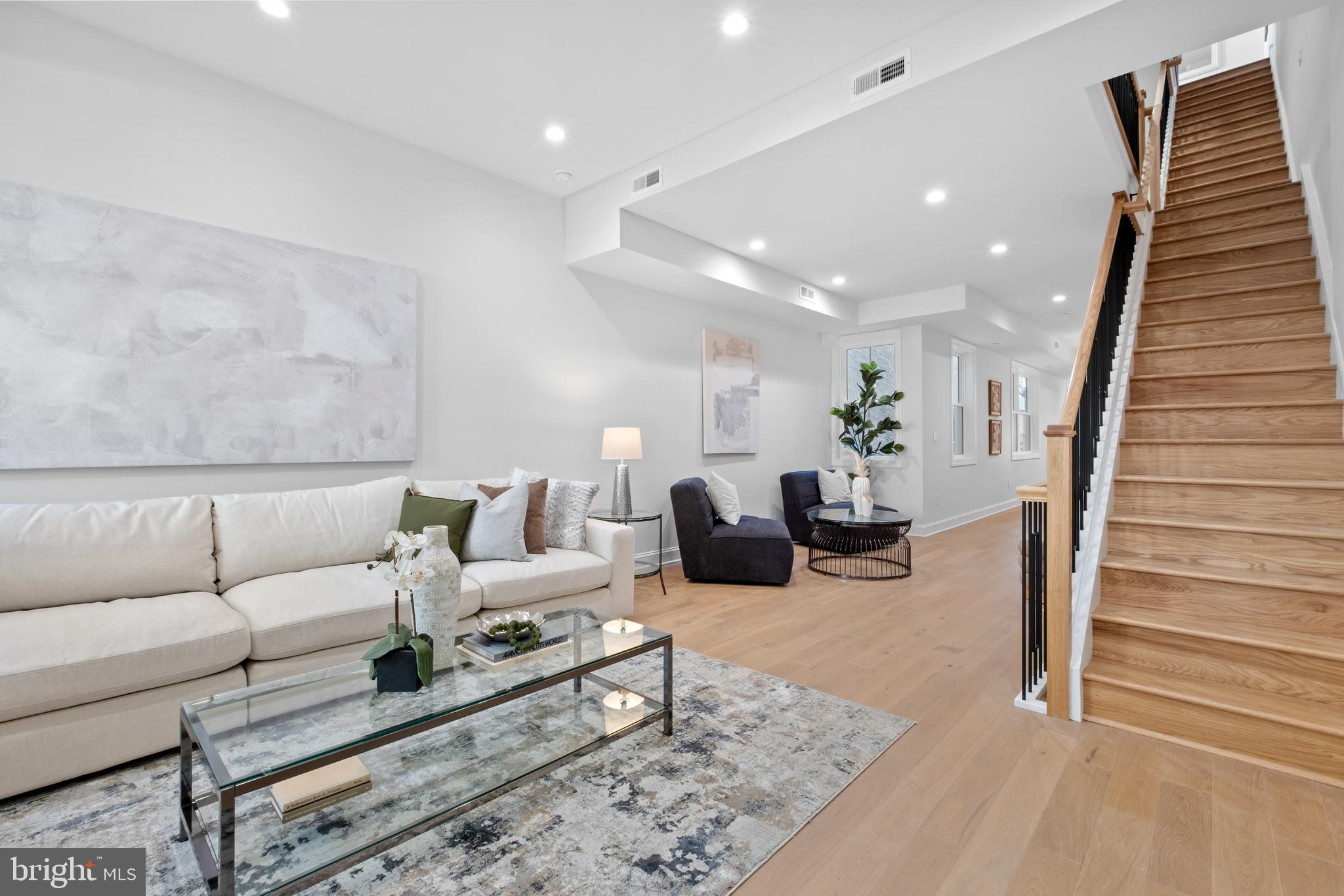 ART MUSEUM AREA - Residential