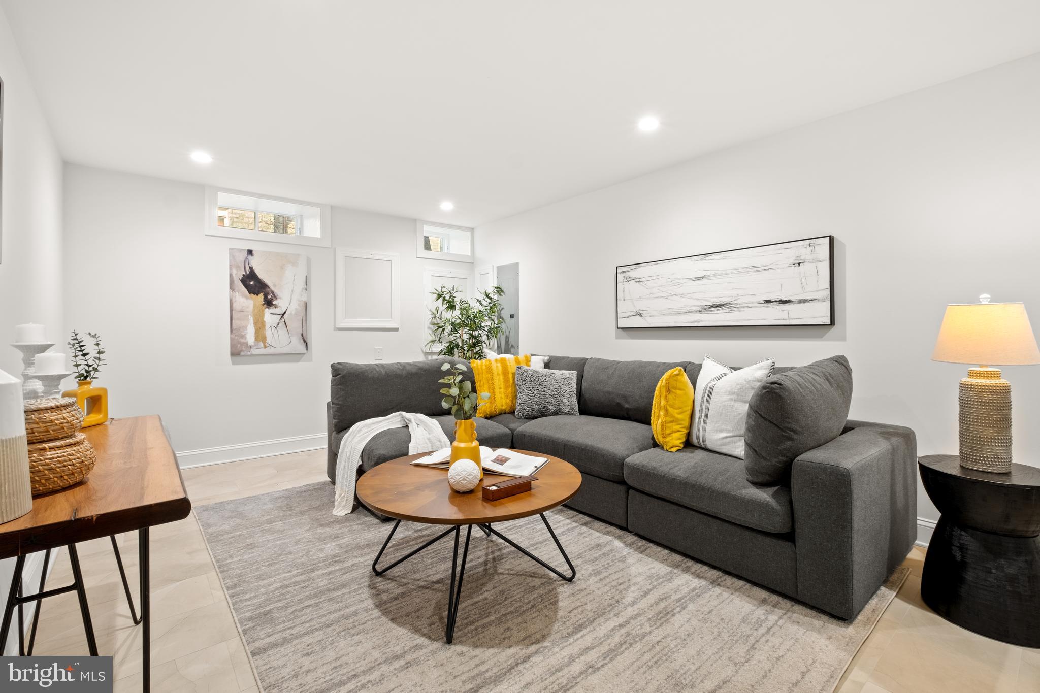 ART MUSEUM AREA - Residential