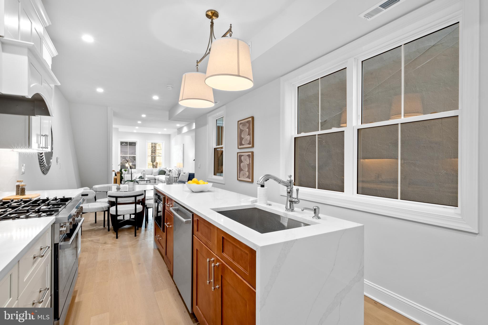 ART MUSEUM AREA - Residential