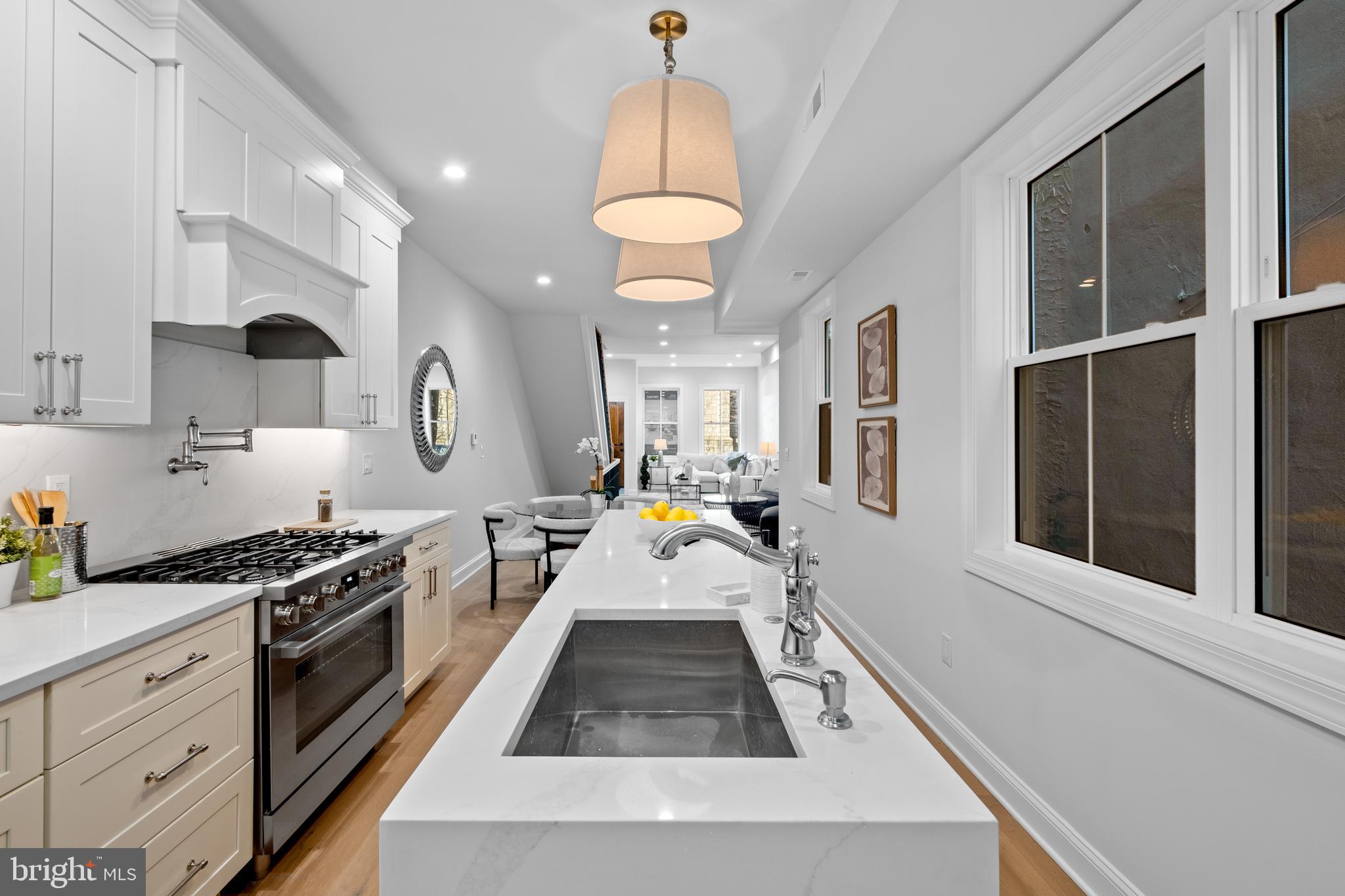 ART MUSEUM AREA - Residential