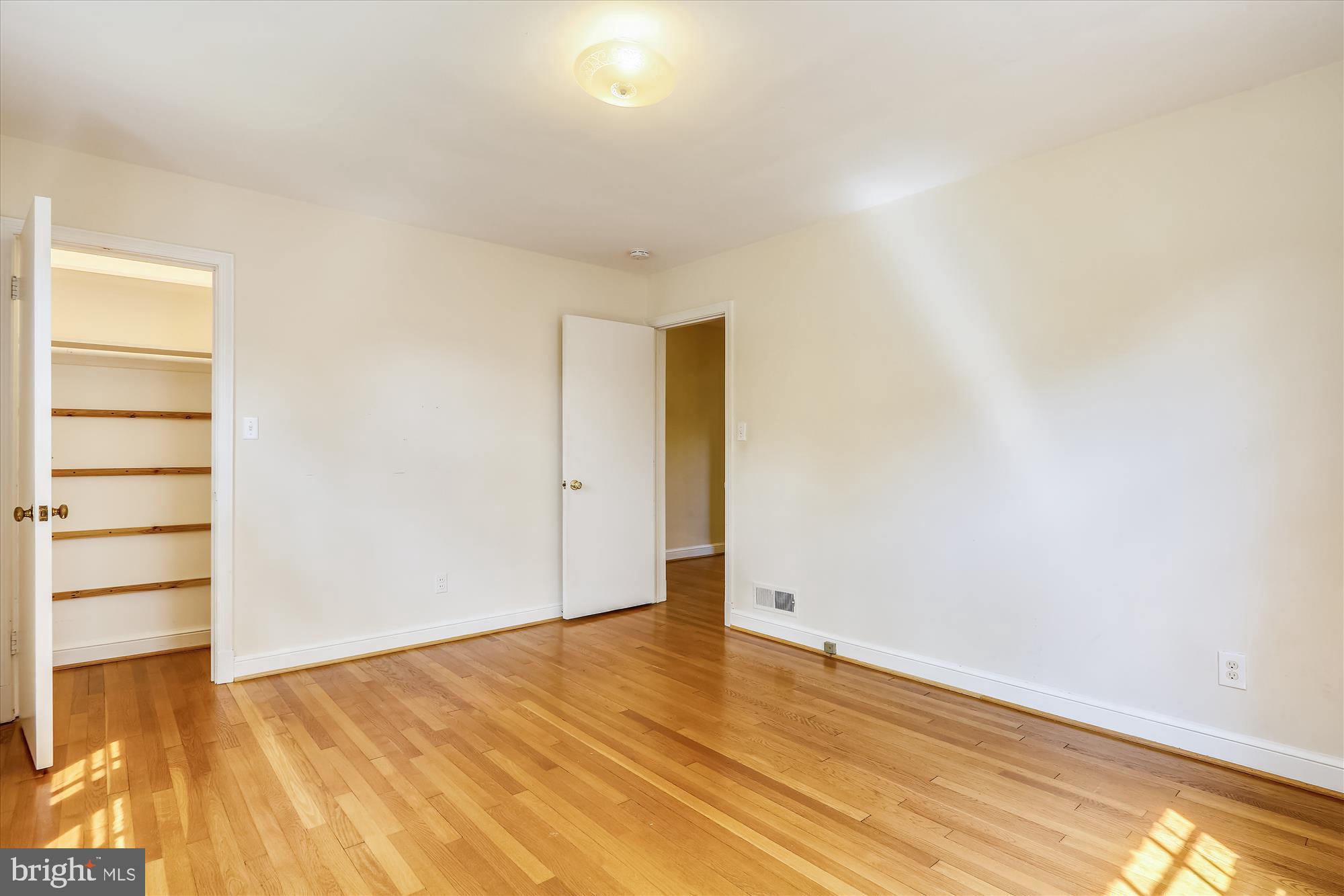 ROLLINGWOOD - Residential Lease