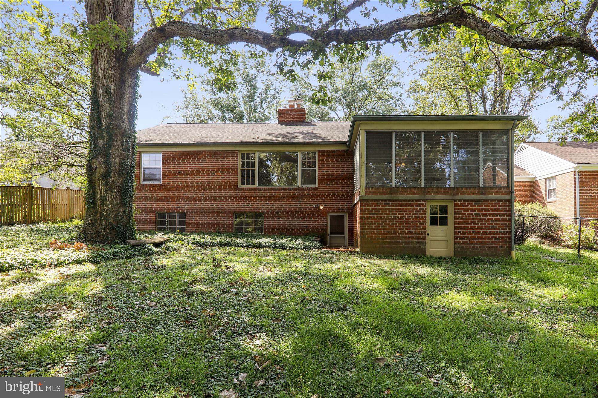 ROLLINGWOOD - Residential Lease