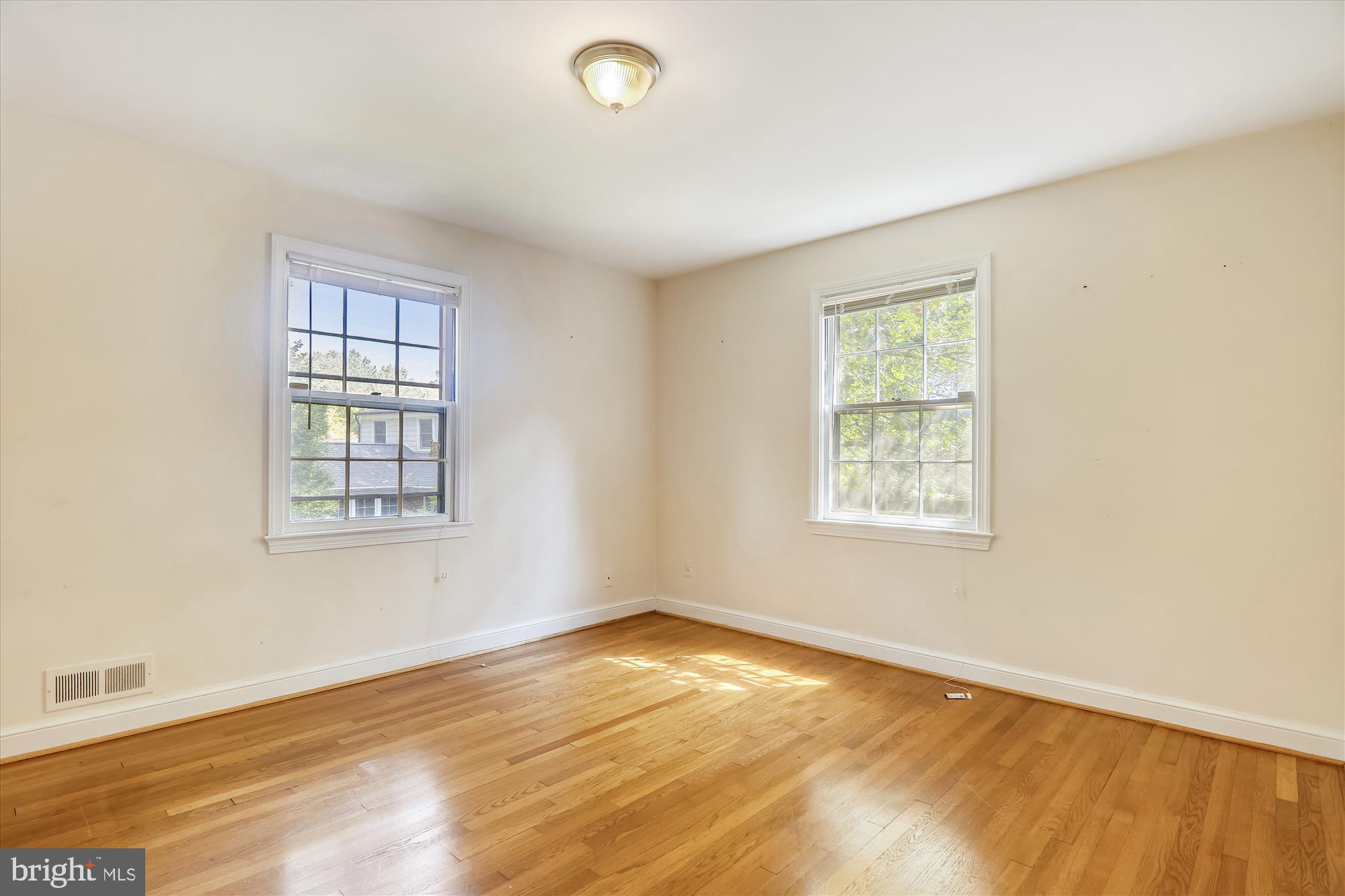 ROLLINGWOOD - Residential Lease