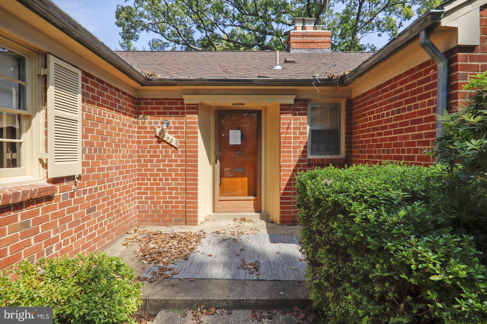 ROLLINGWOOD - Residential Lease