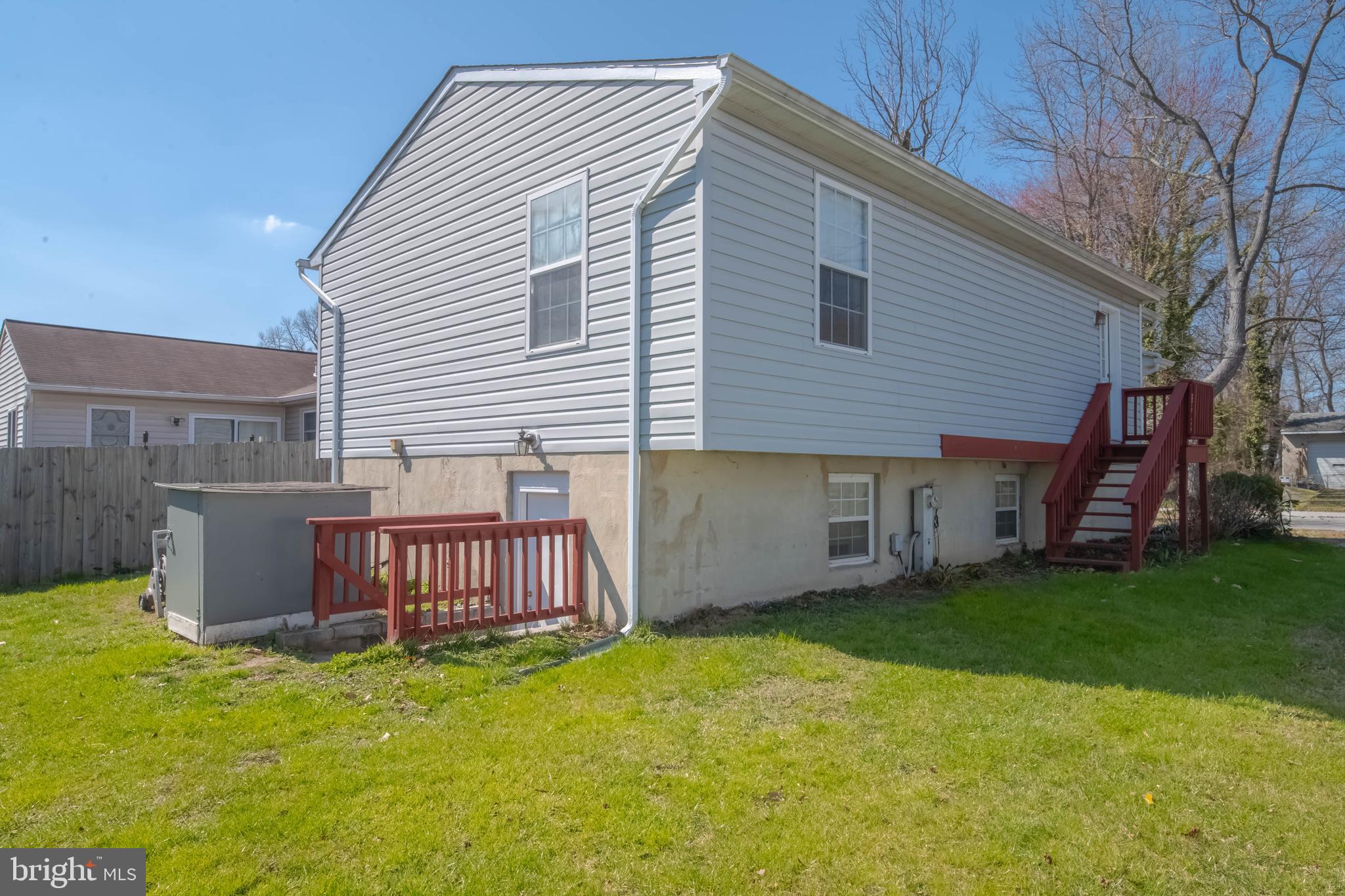 SILVER SANDS - Residential