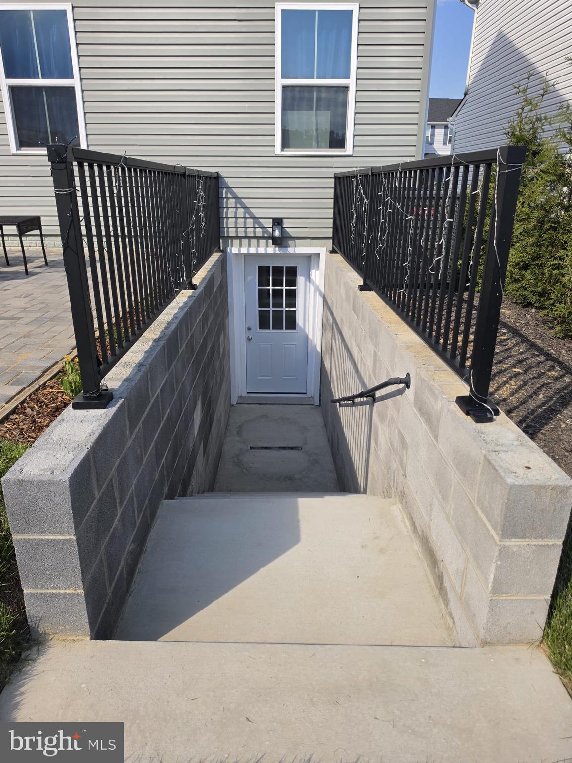 MIDDLETOWN - Residential