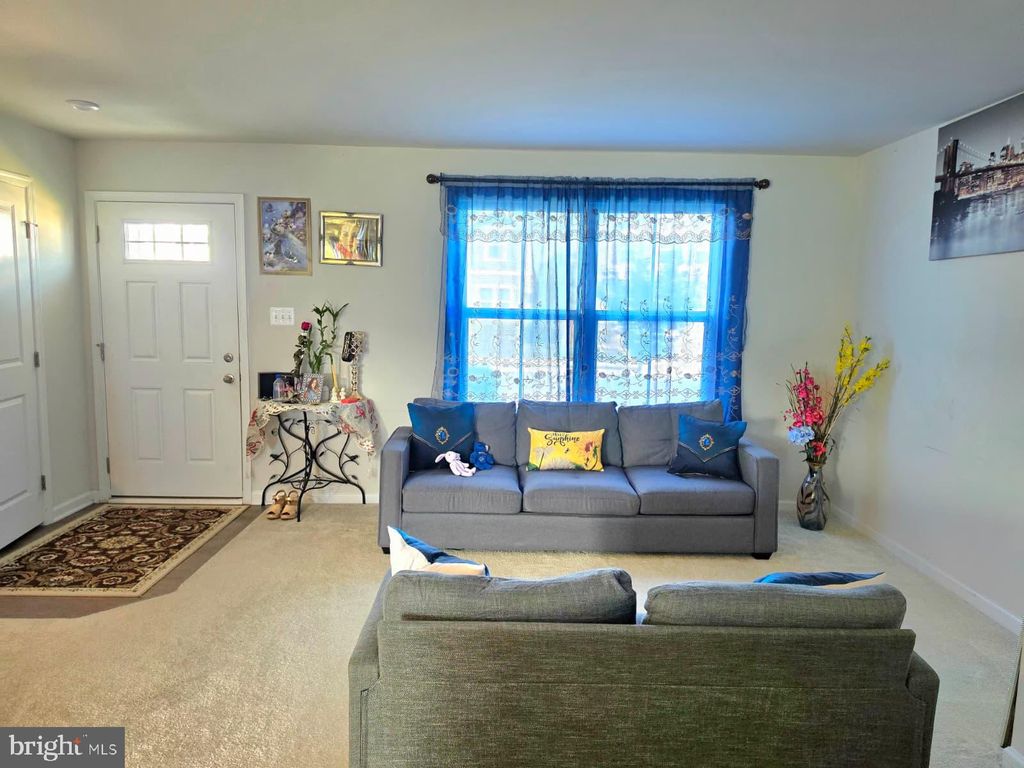 Photo of 148 Dursley Cir, MIDDLETOWN, VA 22645 (MLS # VAFV2042002)