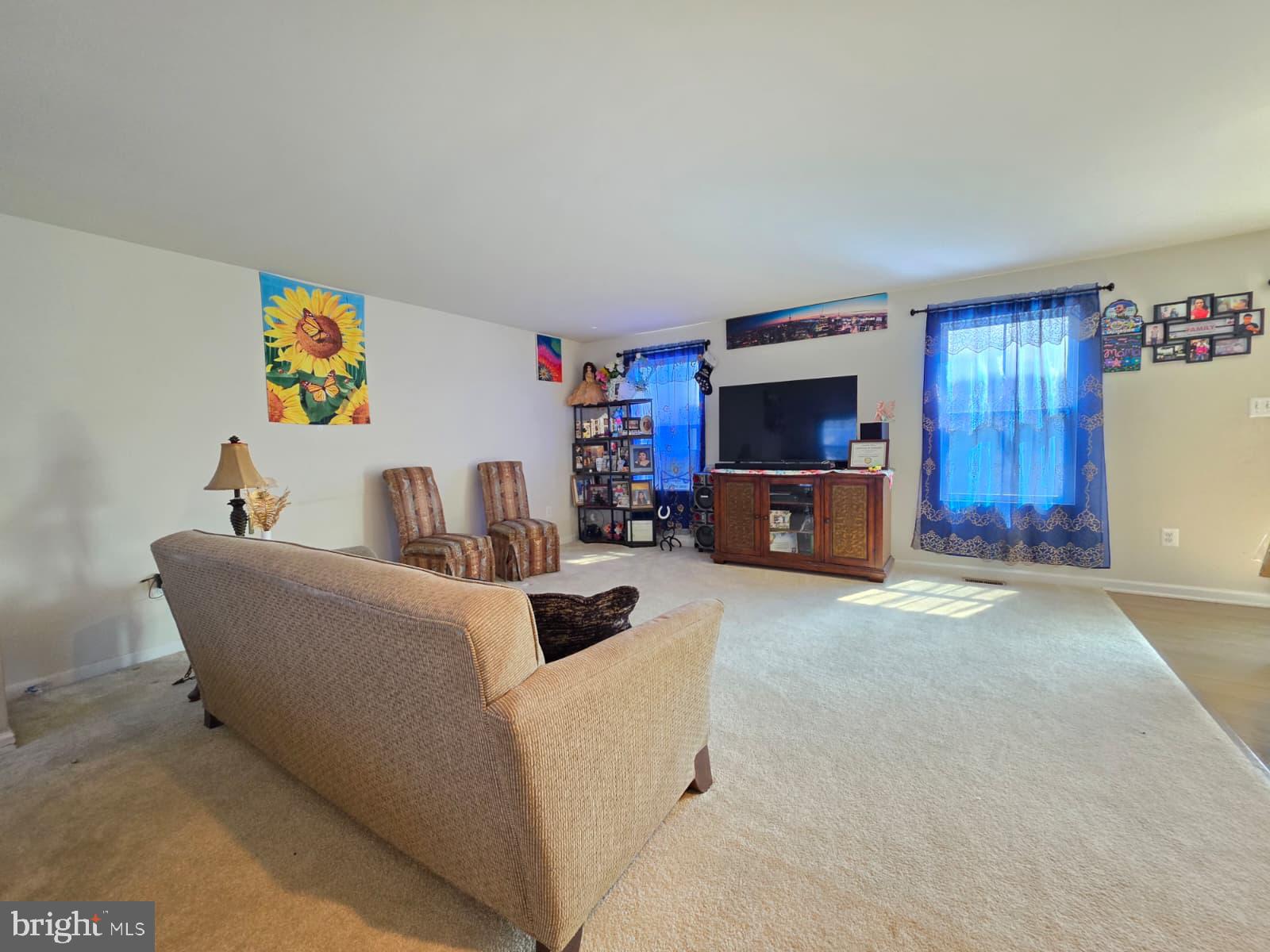 MIDDLETOWN - Residential