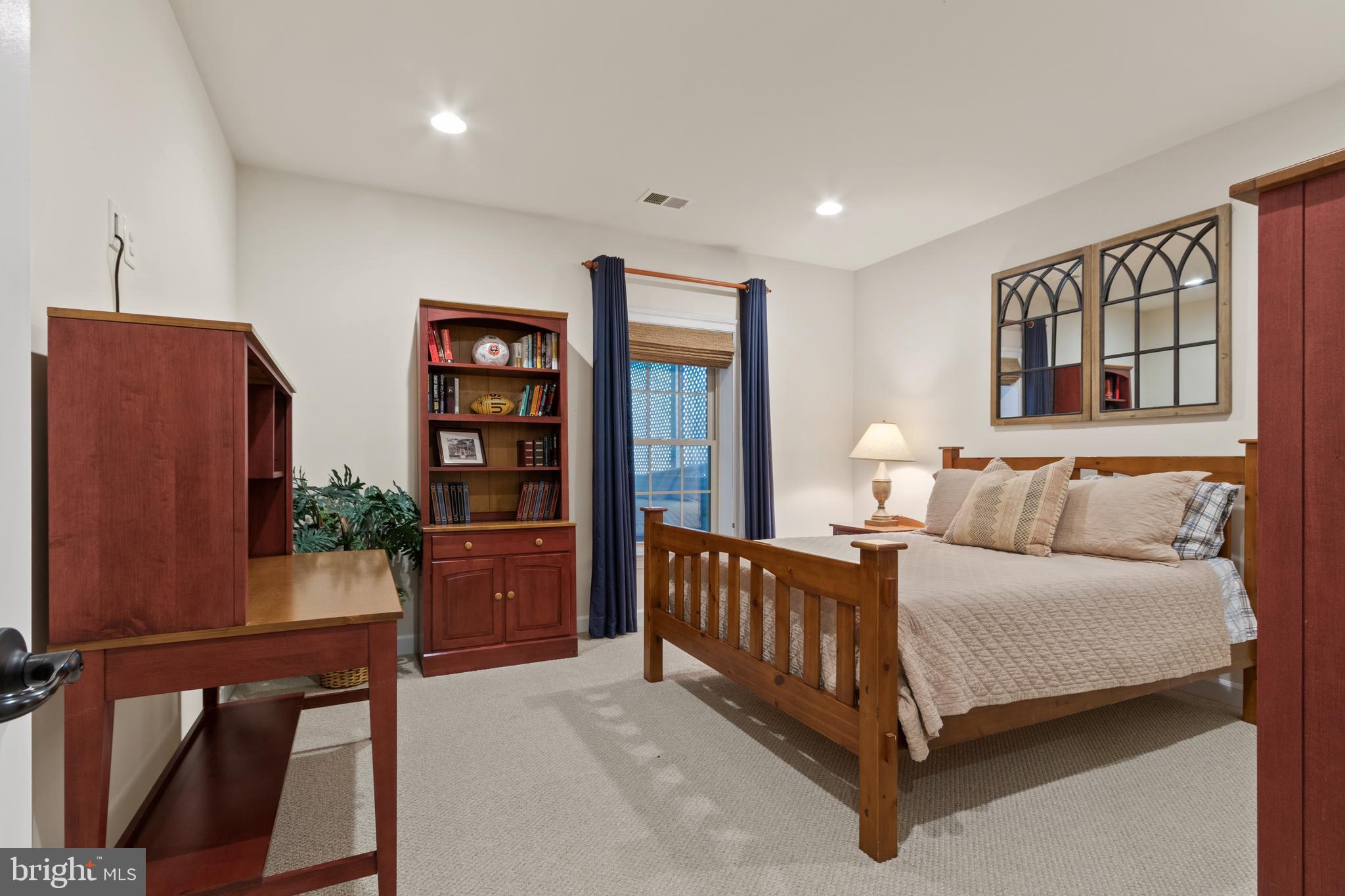 FORT HUNT - Residential