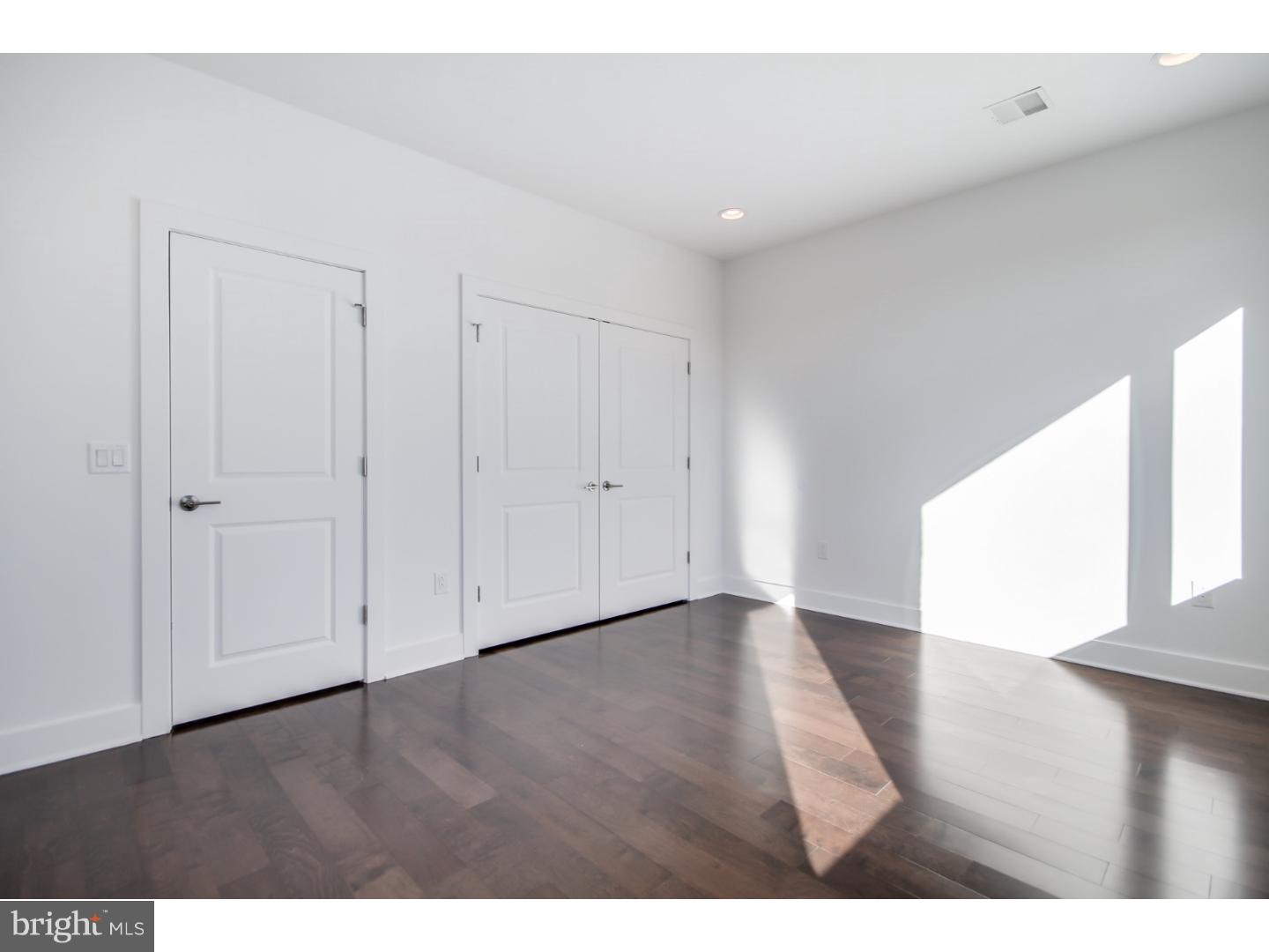 OLDE KENSINGTON - Residential