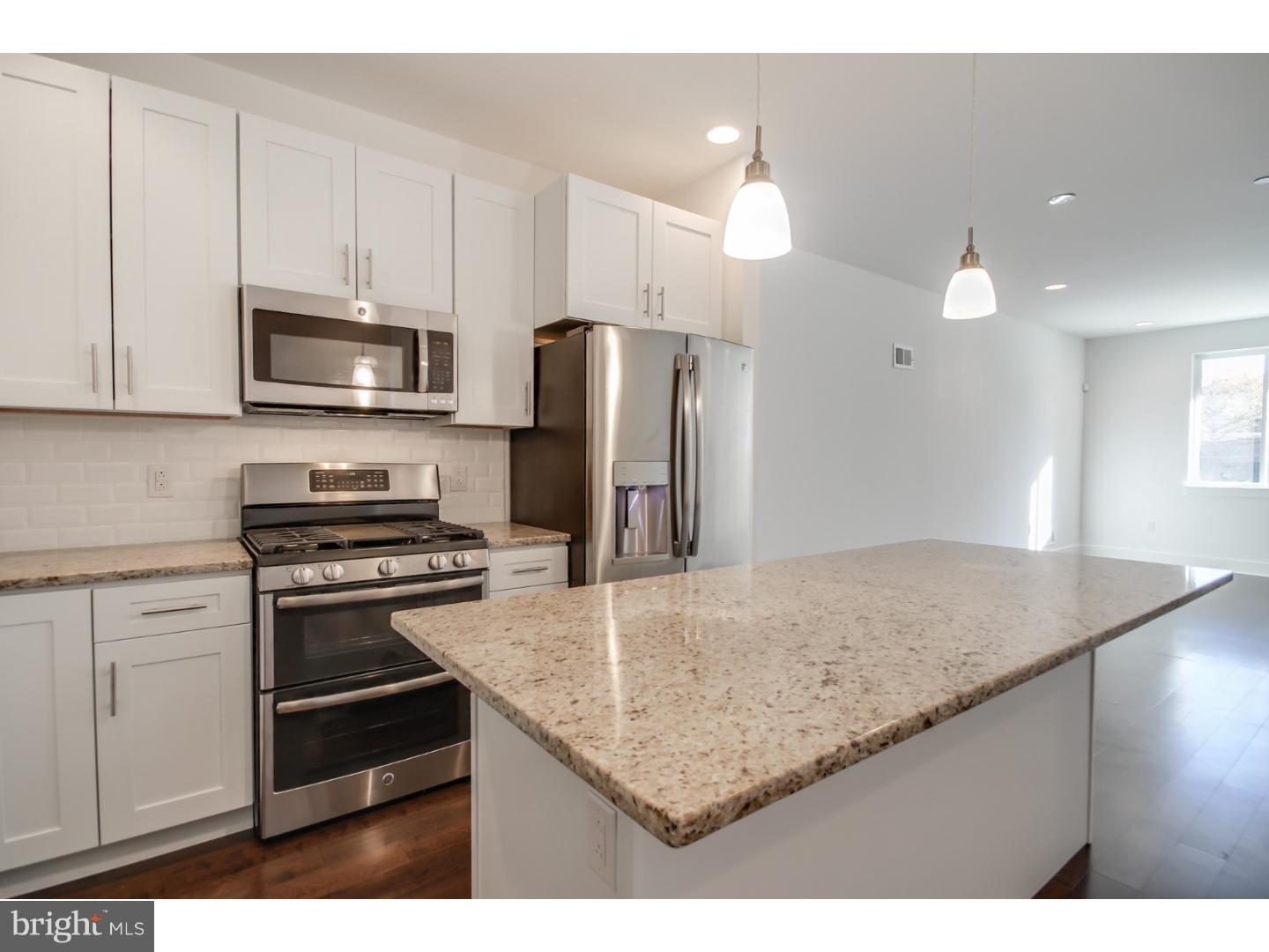 OLDE KENSINGTON - Residential