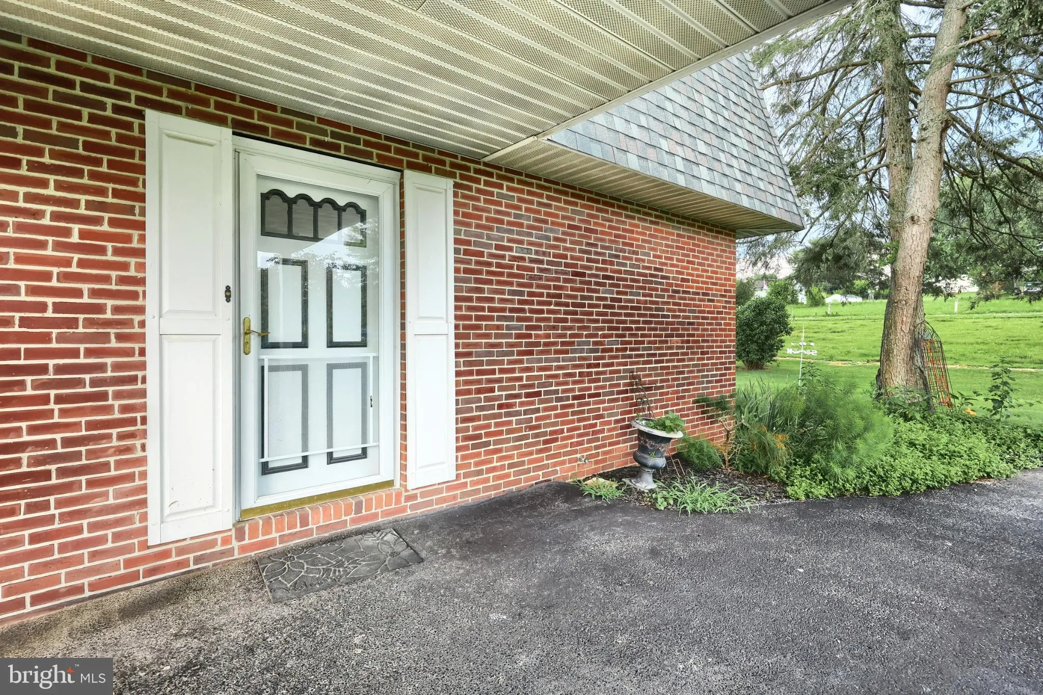 Dover, Pennsylvania 17315, United States, 3 Bedrooms Bedrooms, ,2 BathroomsBathrooms,Residential,Active,180827