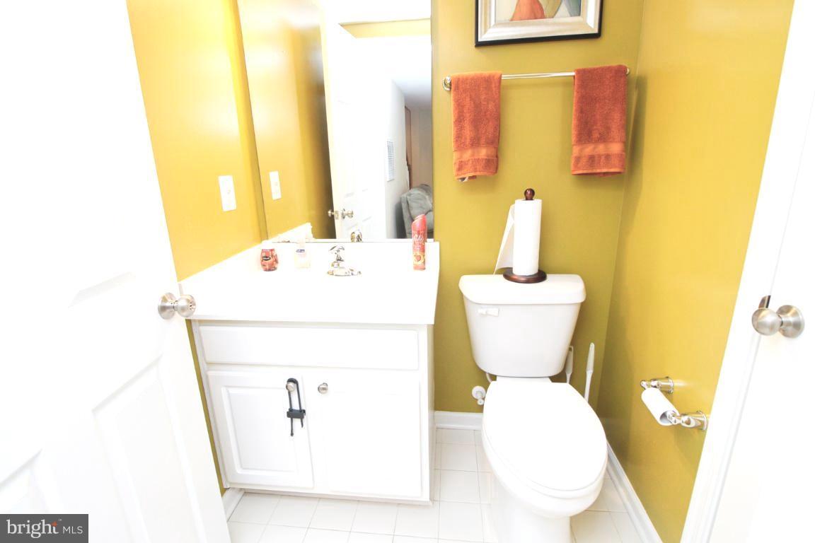 THE CRESCENT AT CHERRY LANE - Residential